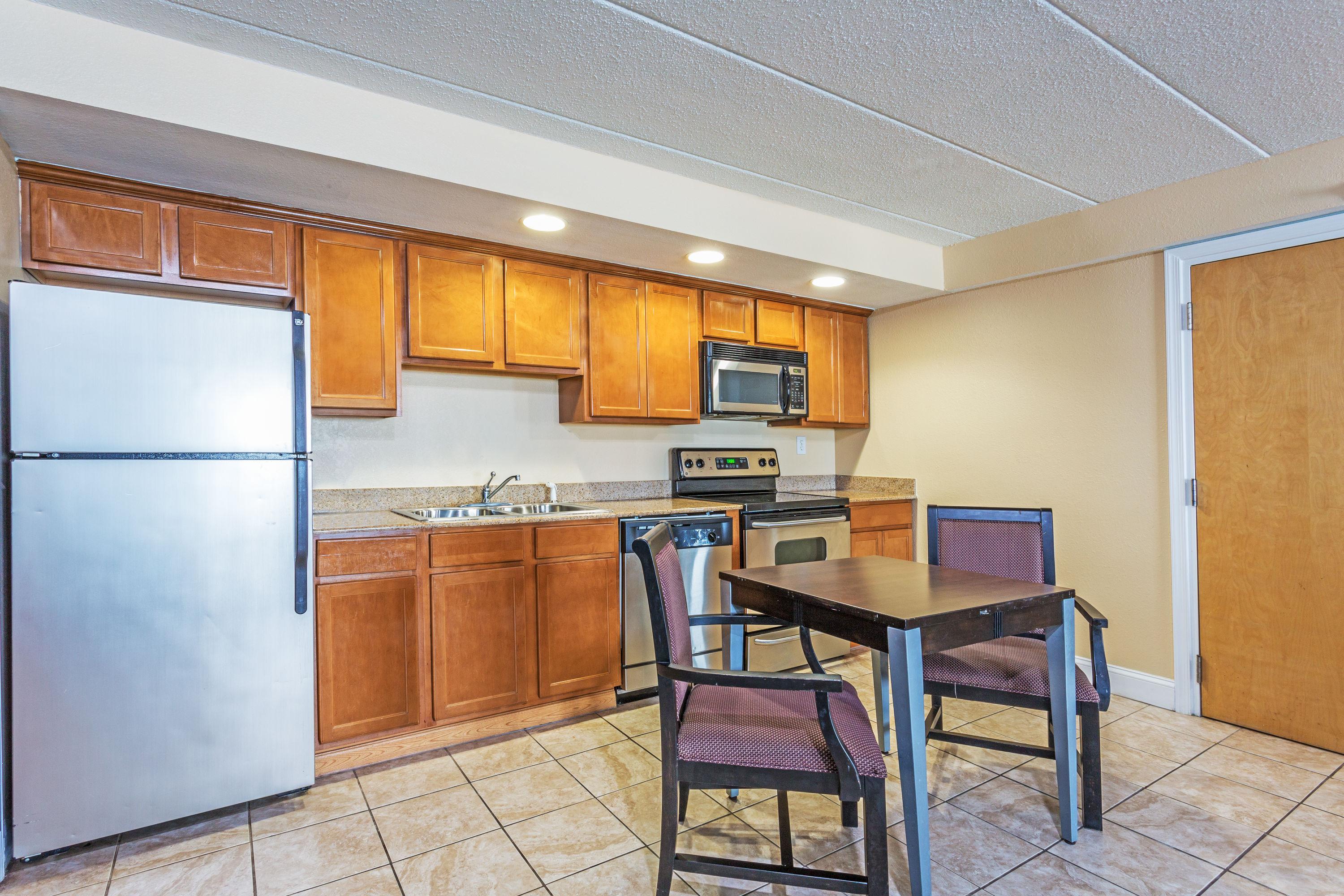 Travelodge By Wyndham Suites Virginia Beach Oceanfront