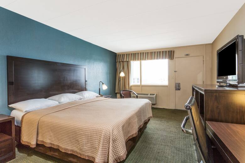Guest room at the Travelodge Virginia Beach in Virginia Beach, Virginia