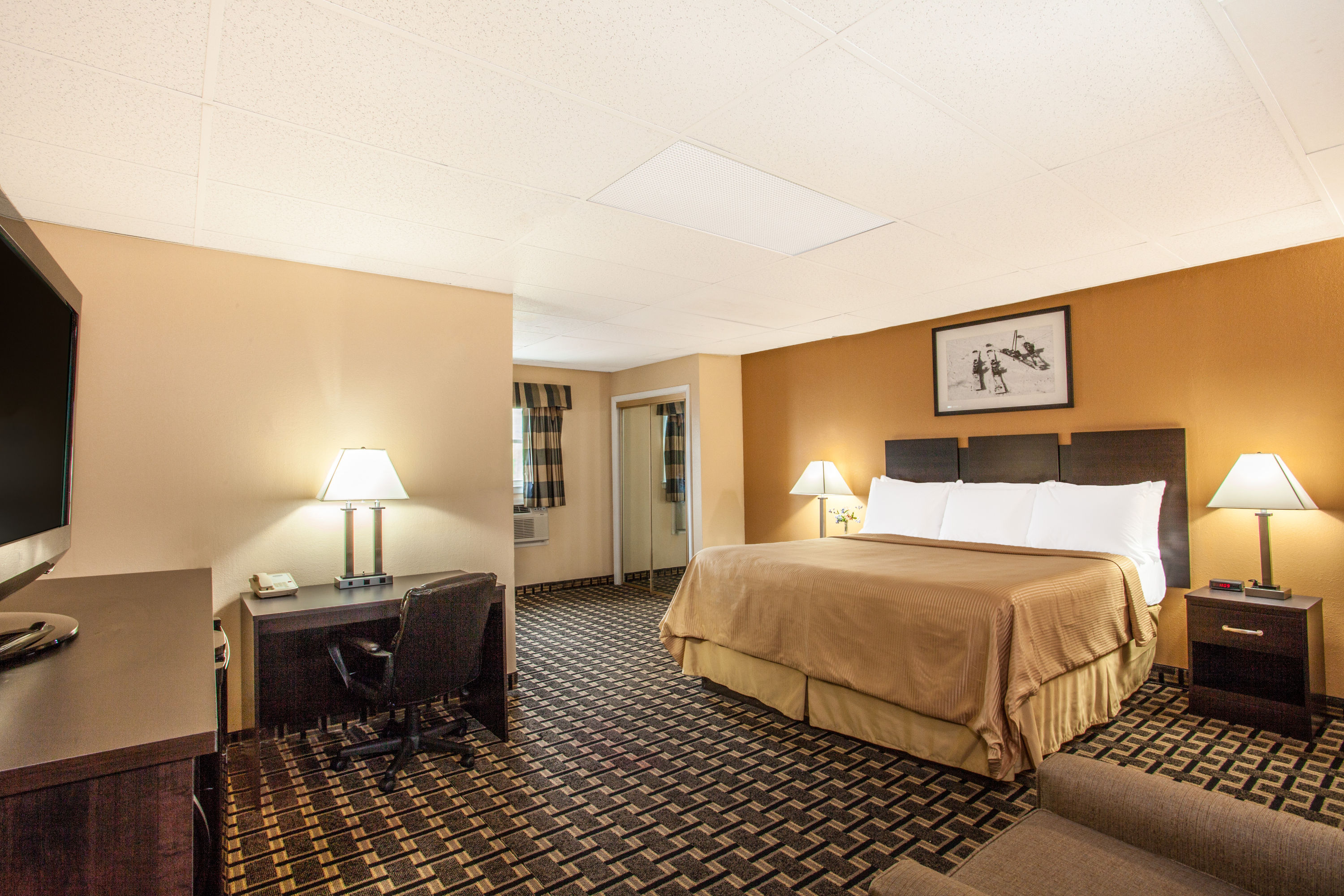 Travelodge by Wyndham South Burlington South Burlington, VT Hotels