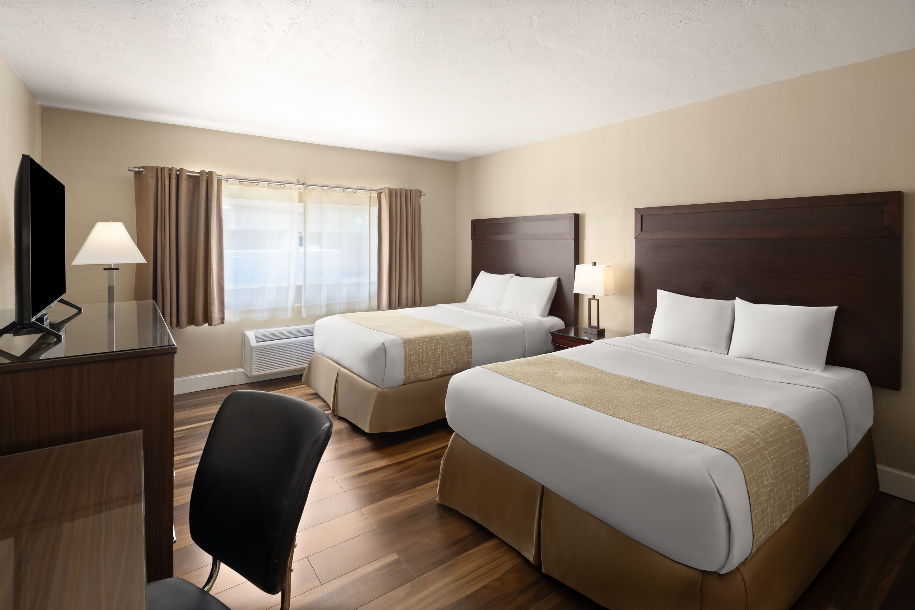 Guest room at the Travelodge by Wyndham Everett City Center in Everett, Washington