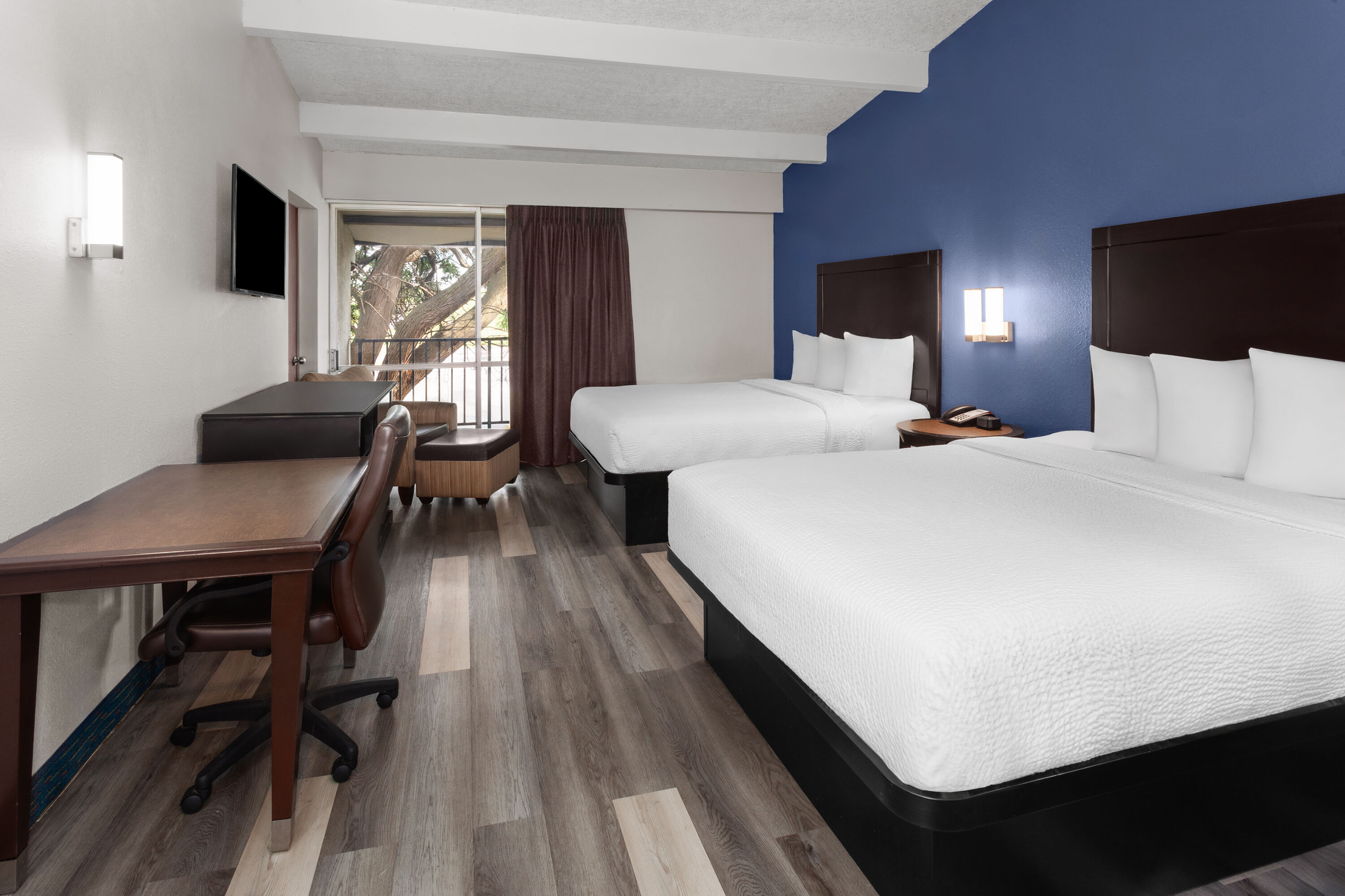 Guest room at the Travelodge by Wyndham Milwaukee in Milwaukee, Wisconsin