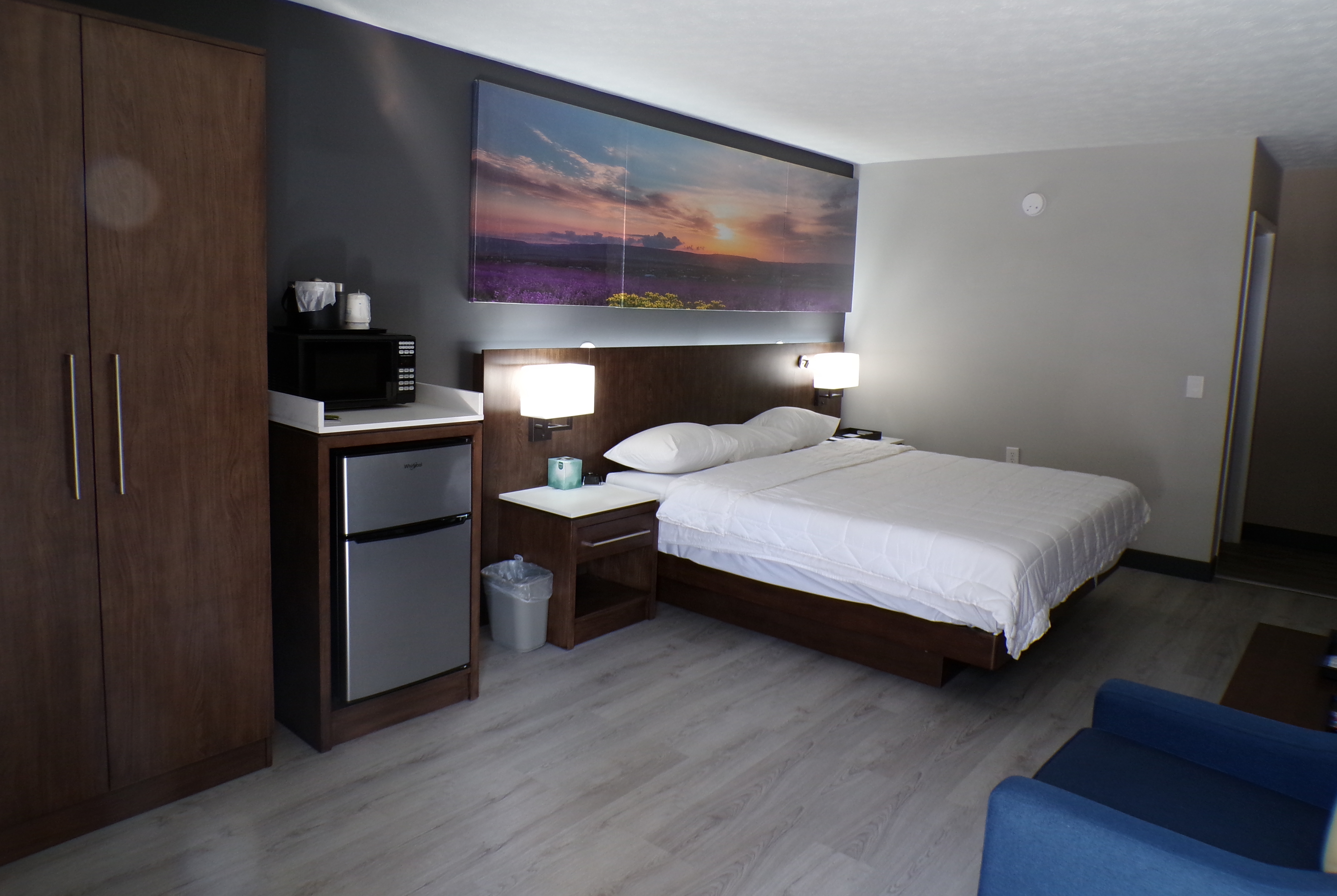 Guest room at the Luxor Inn & Suites, a Travelodge by Wyndham in Elkins, West Virginia