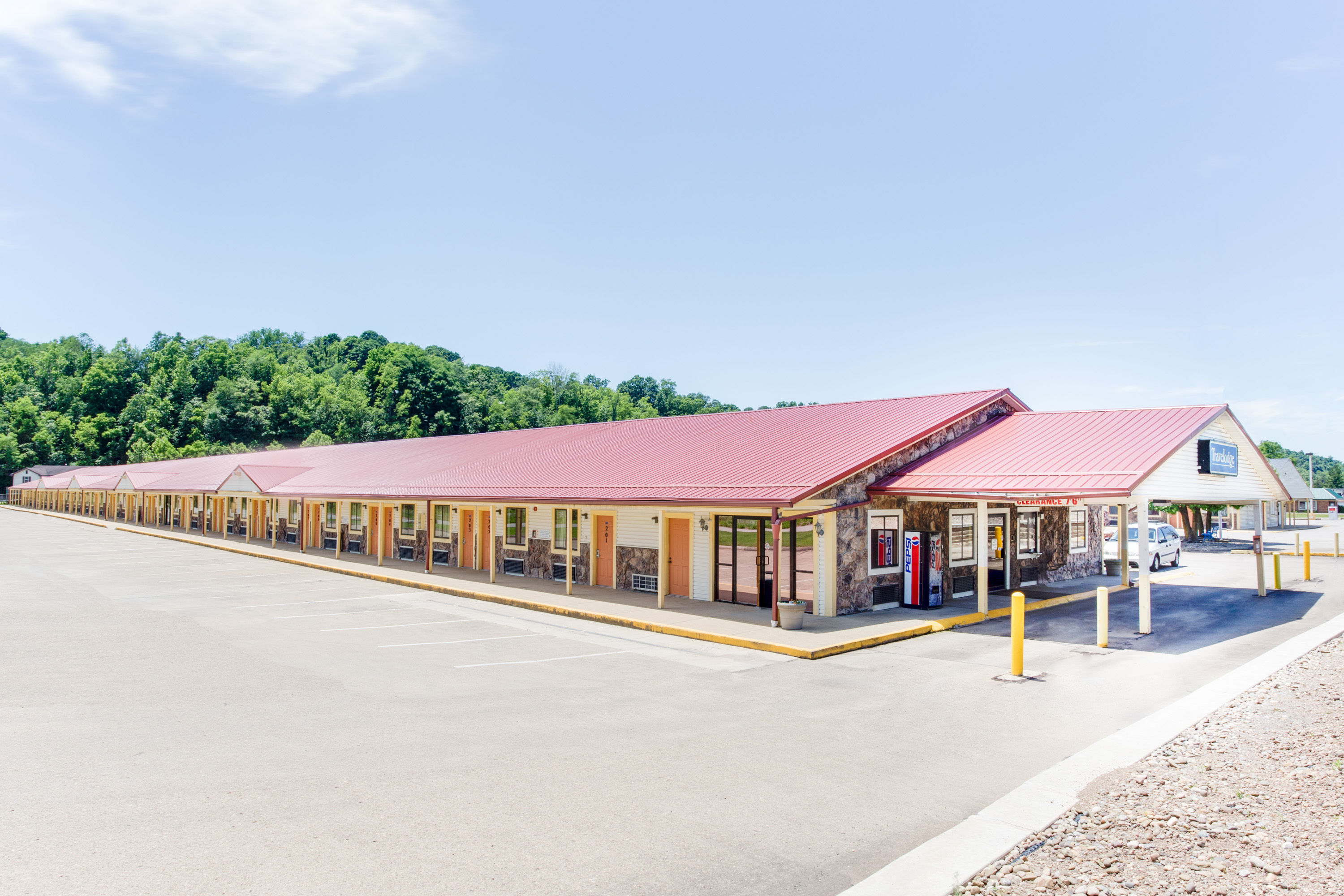 Travelodge By Wyndham Parkersburg Parkersburg Wv Hotels