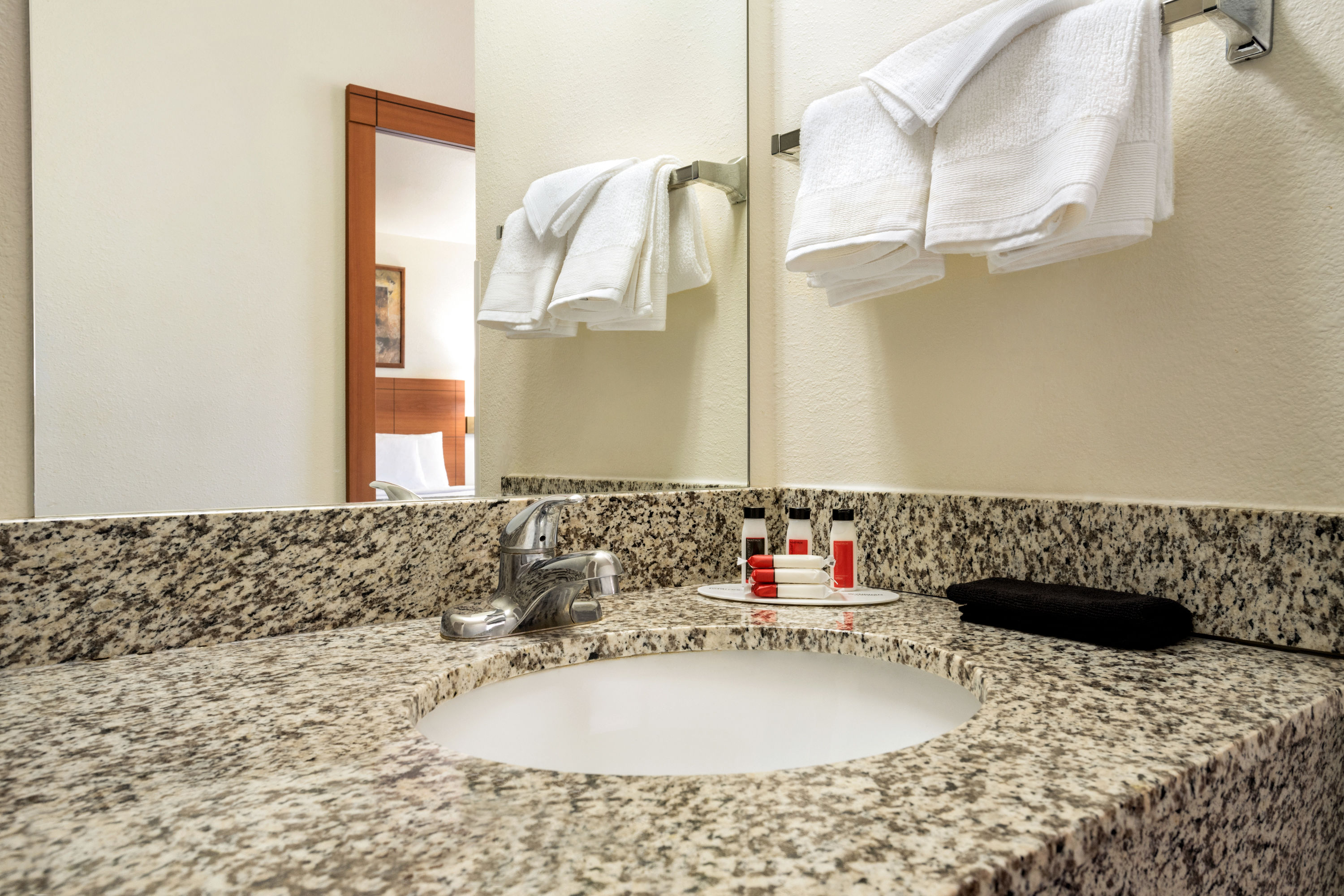 Guest room bath at the Travelodge by Wyndham Bill WY Thunder Basin Ntl Grassland in Douglas, Wyoming