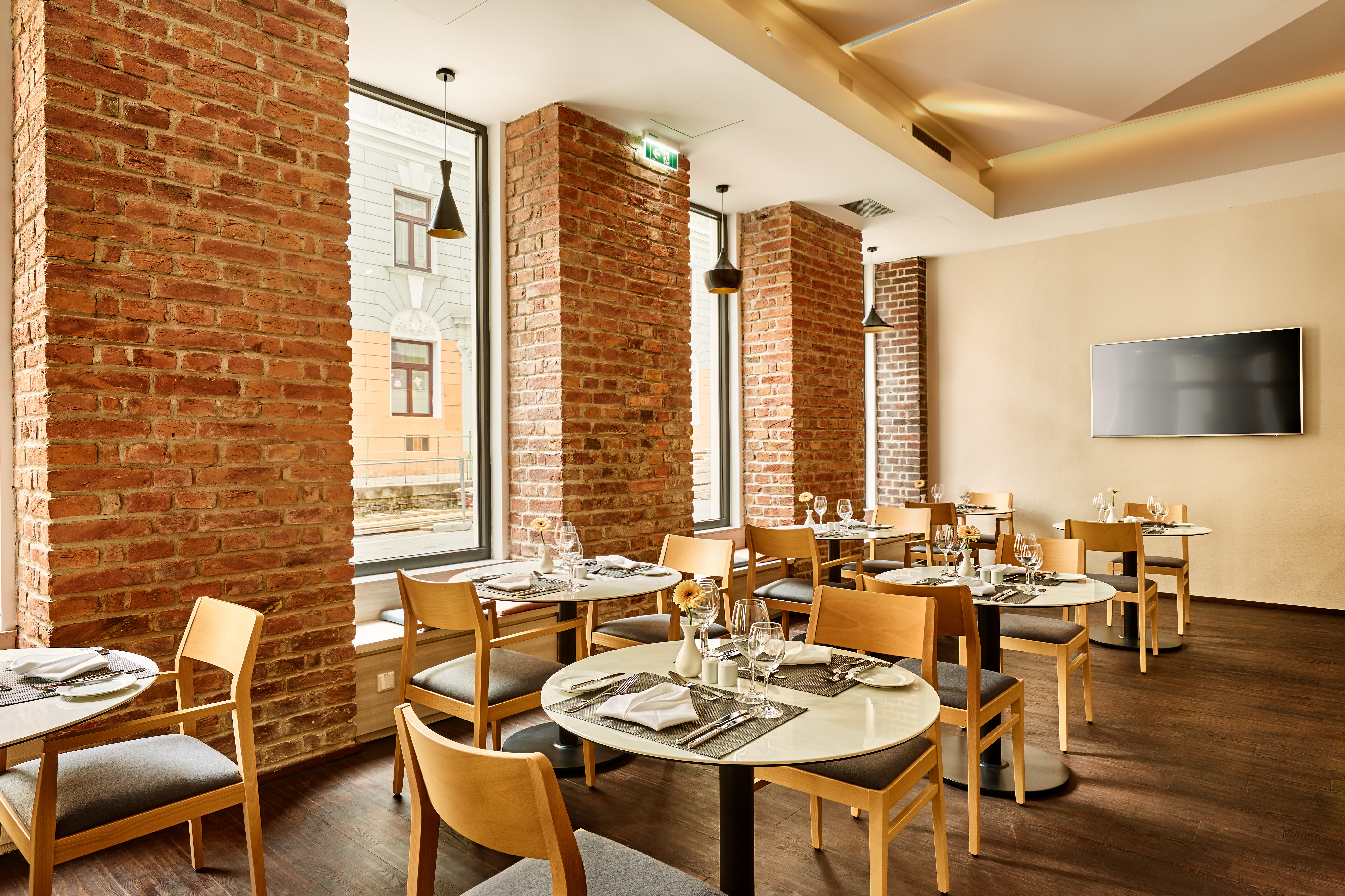 H+ Hotel Wien restaurant in Vienna, Other than US/Canada