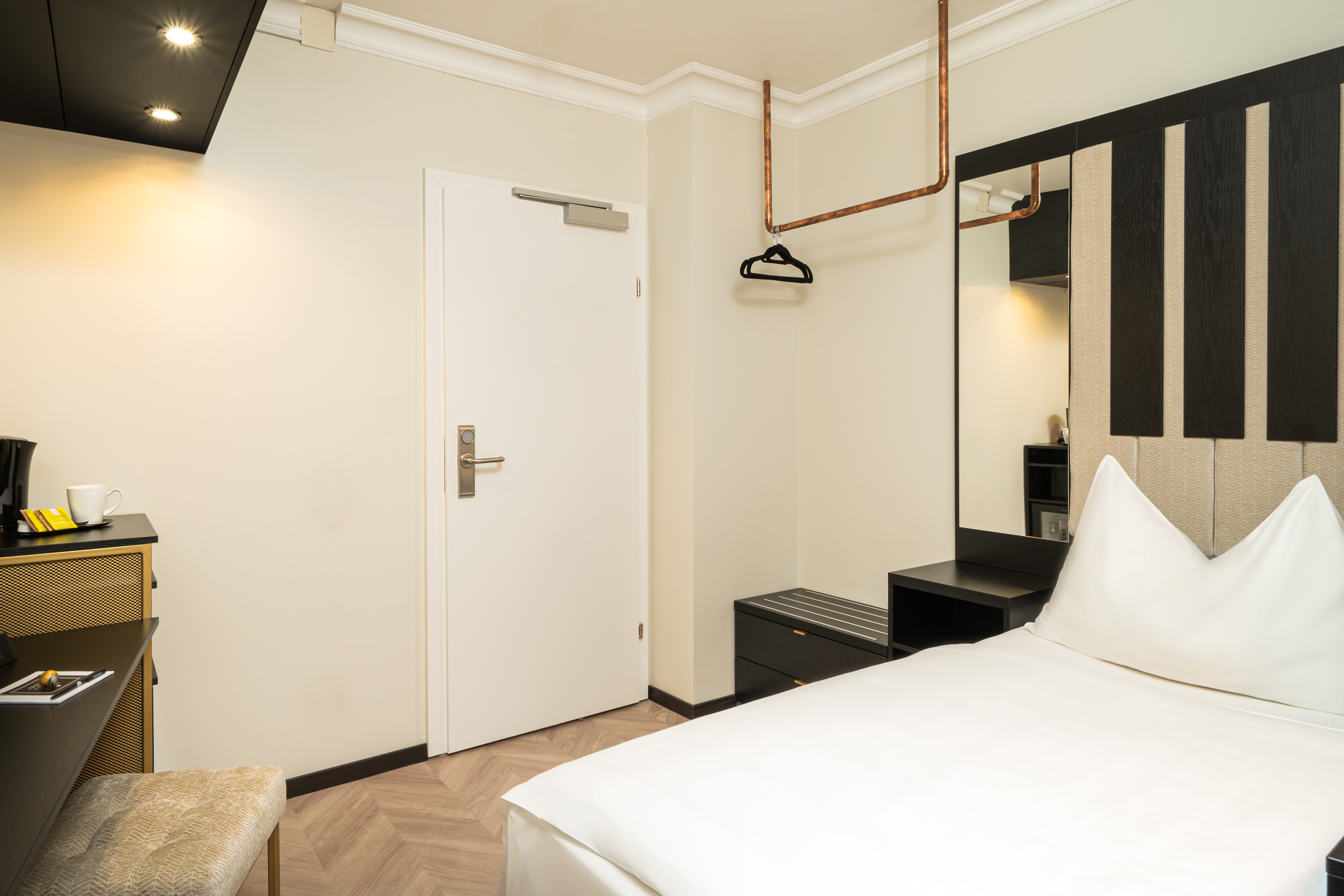 Guest room at the elaya hotel vienna city center, Trademark by Wyndham in Vienna, Other than US/Canada