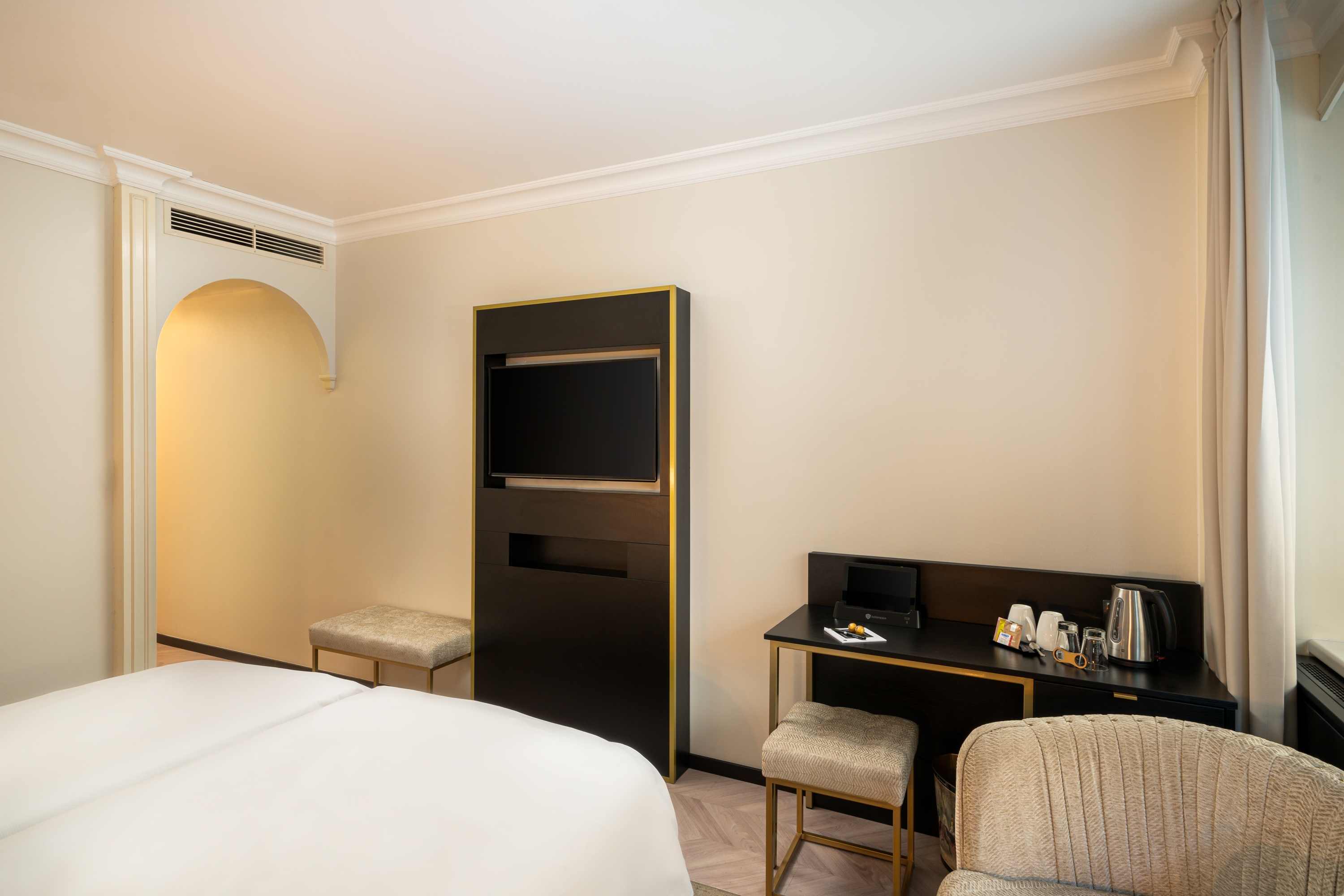 Guest room at the elaya hotel vienna city center, Trademark by Wyndham in Vienna, Other than US/Canada