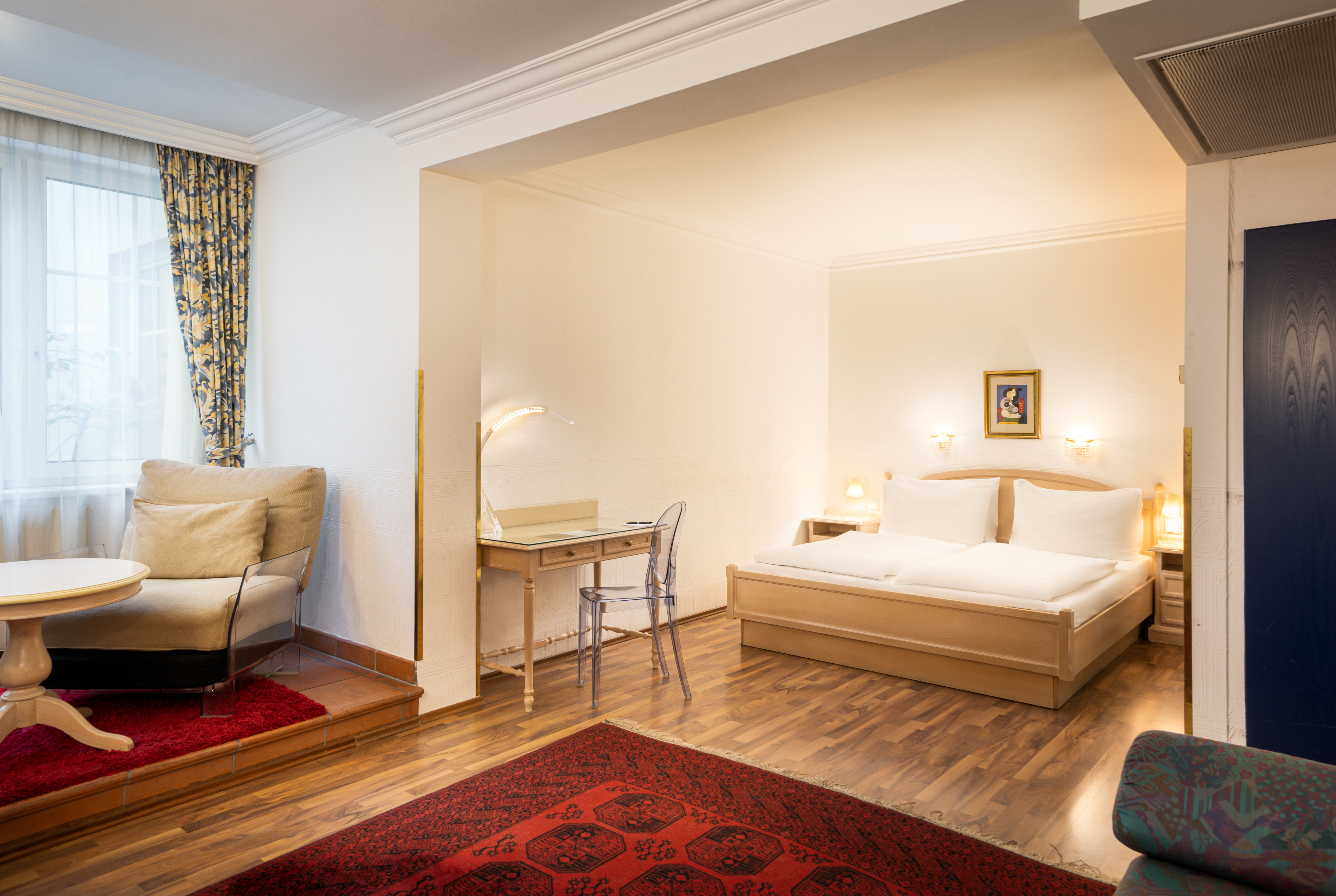 Guest room at the ANA Gala Vienna, Trademark by Wyndham in Vienna, Other than US/Canada