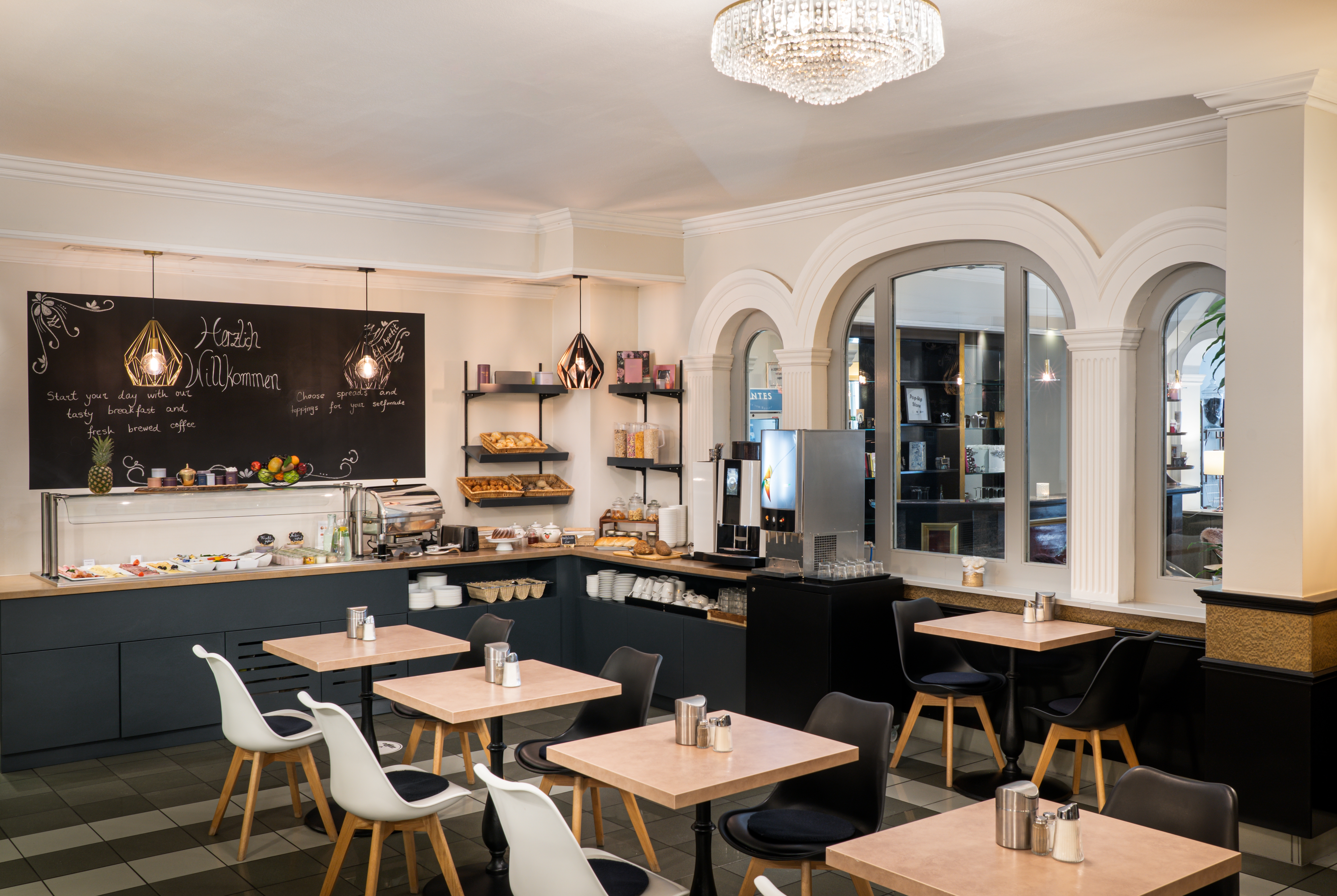 ANA Gala Vienna, Trademark by Wyndham restaurant in Vienna, Other than US/Canada