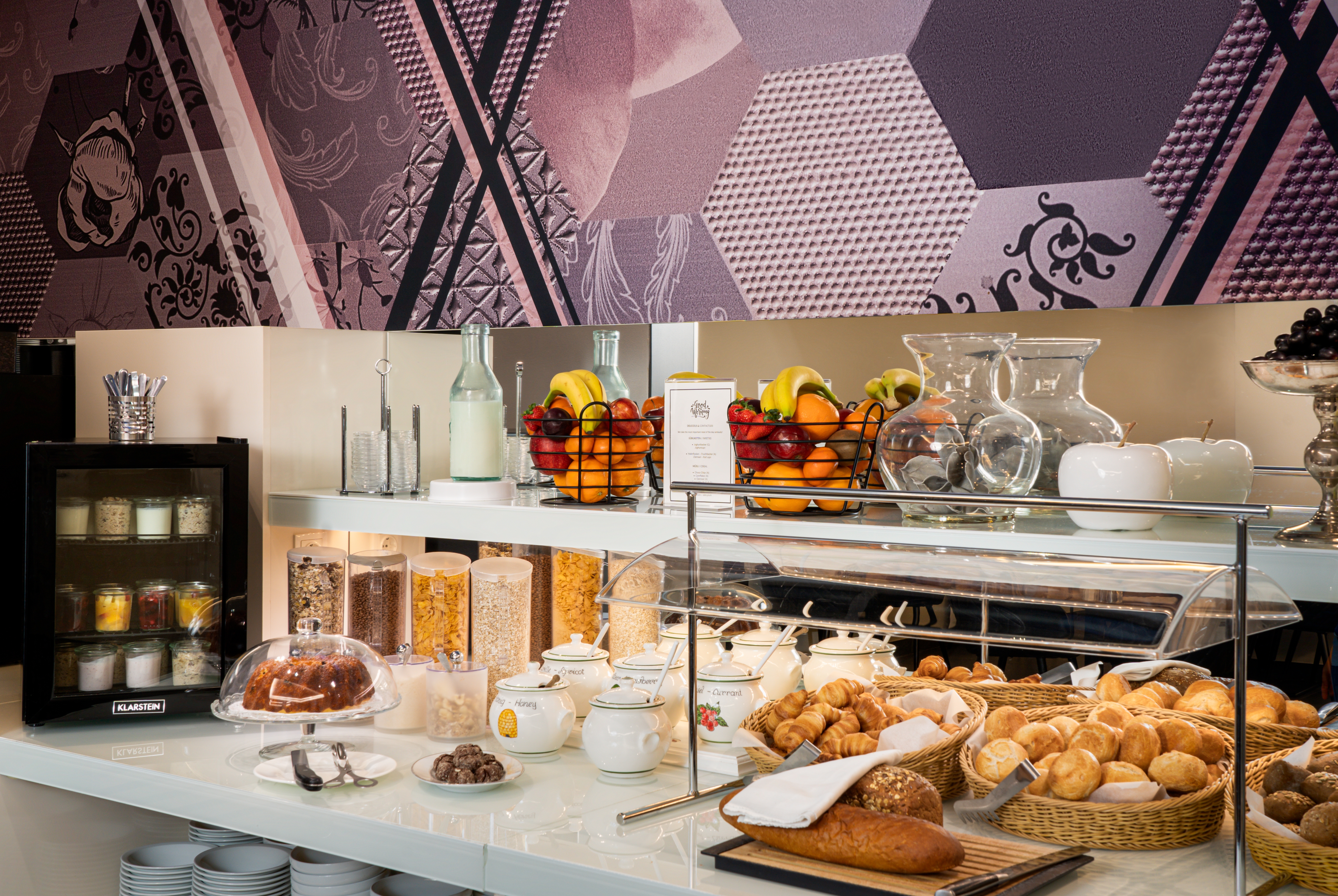 elaya hotel vienna city west, Trademark by Wyndha restaurant in Vienna, Other than US/Canada