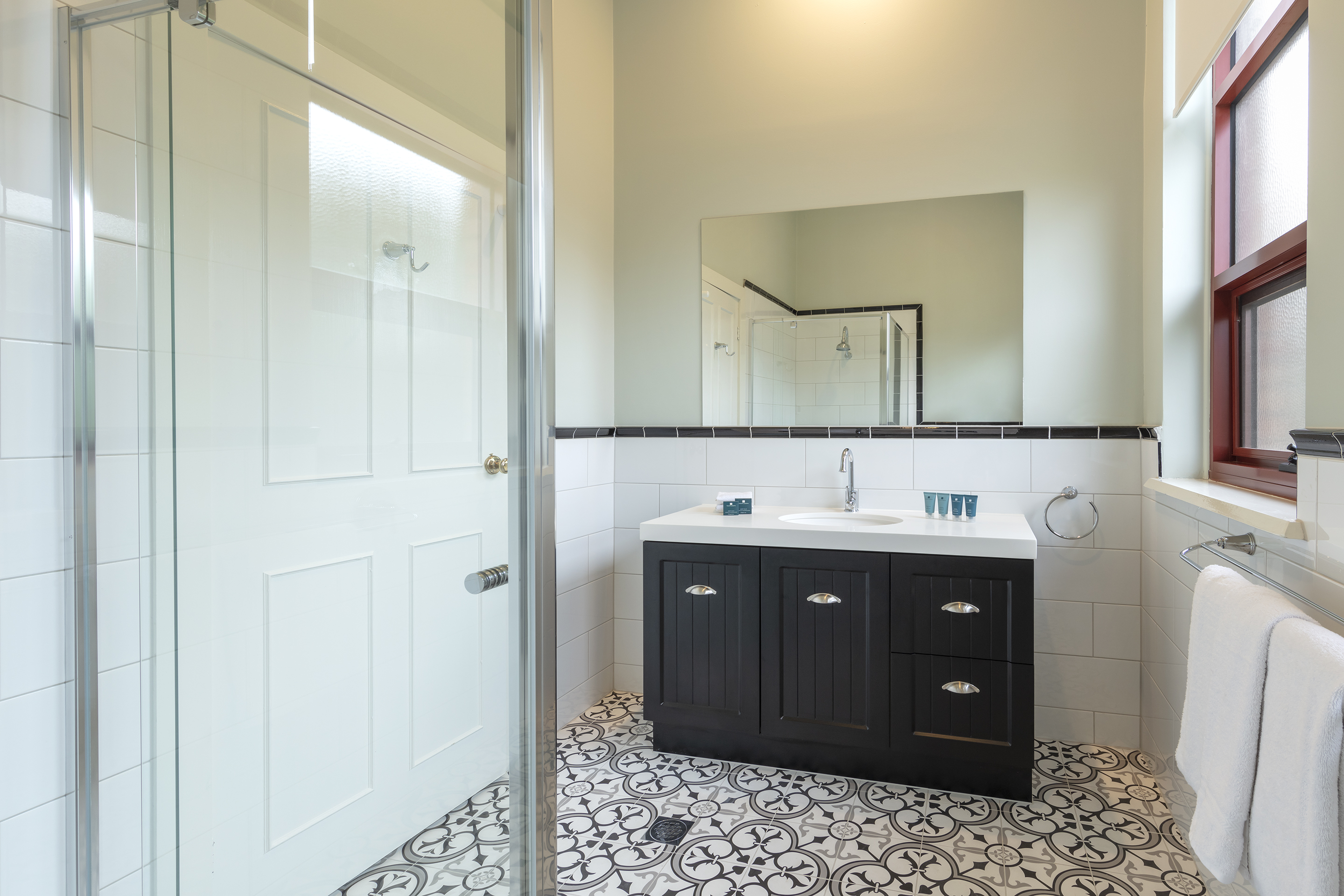 Guest room bath at the Club Wyndham Ballarat, Trademark Collection by Wyndham in Ballarat, Other than US/Canada