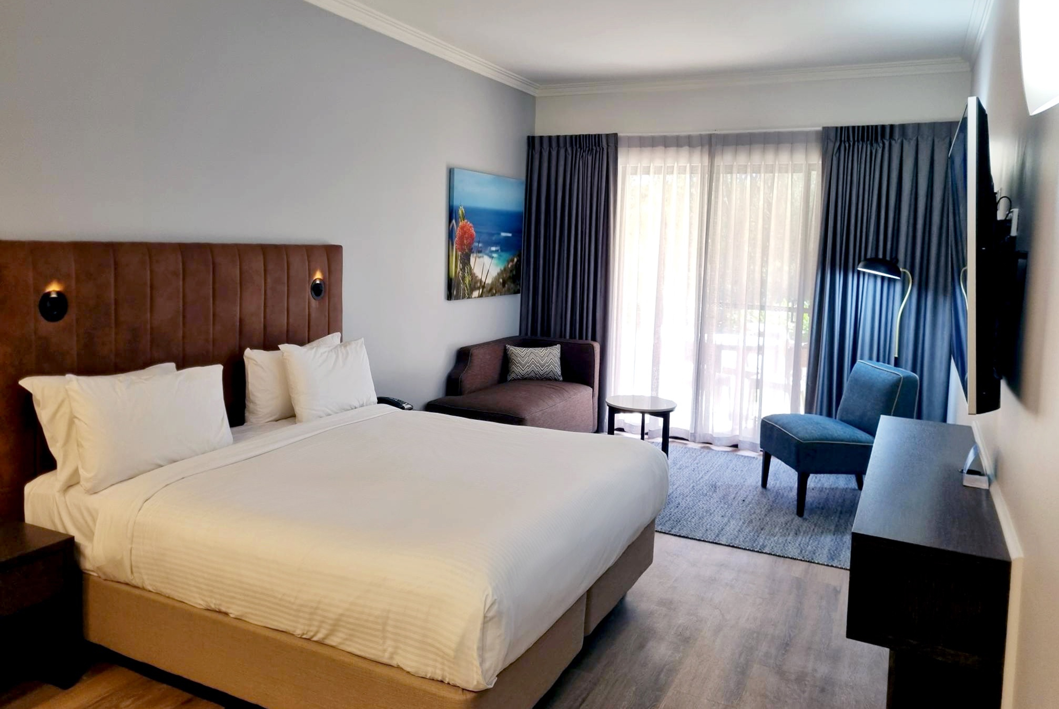 Guest room at the Club Wyndham Dunsborough, Trademark Collection by Wyndham in Marybrook Dunsborough, Other than US/Canada