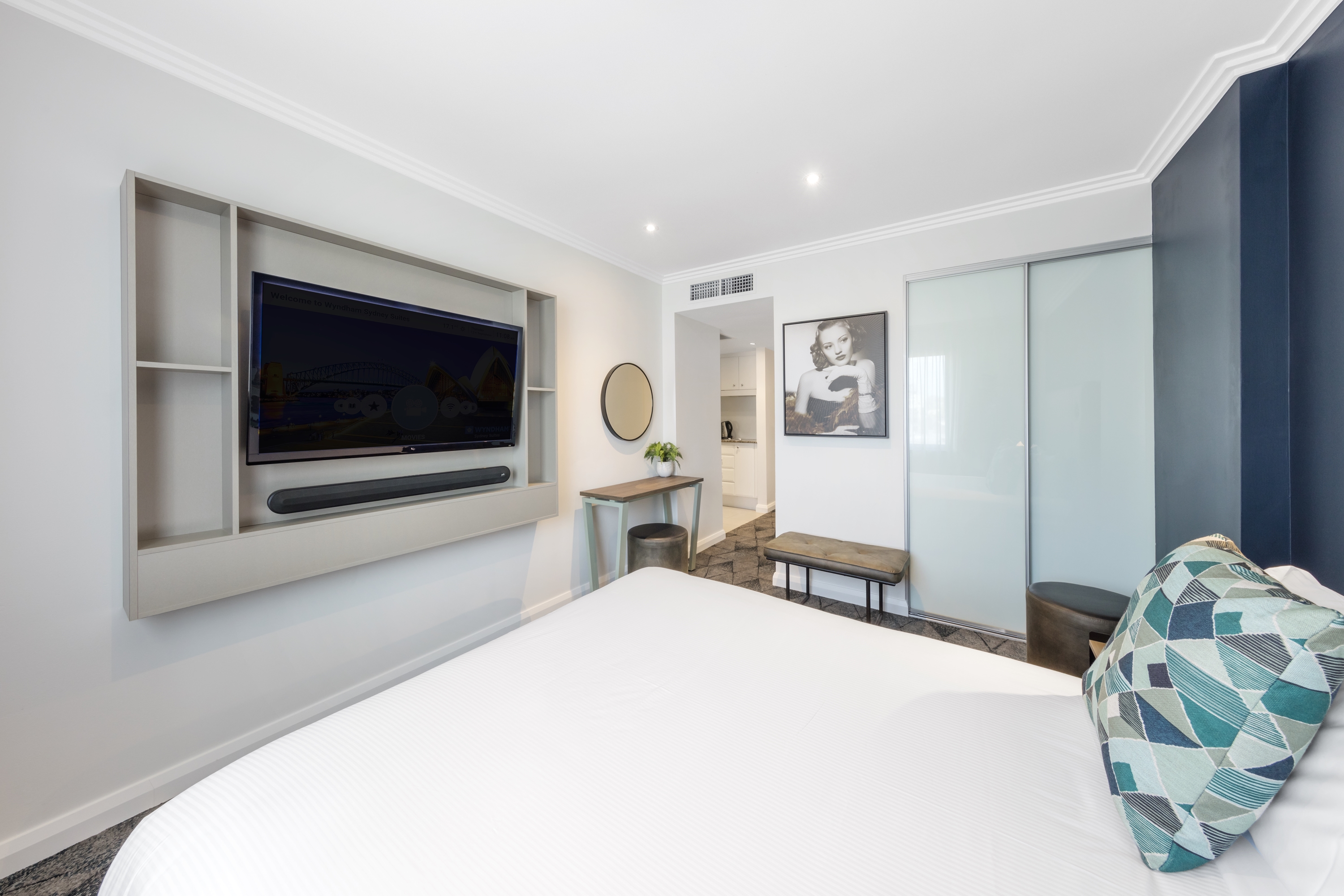 Guest room at the Club Wyndham Sydney, Trademark Collection by Wyndham in Sydney, Other than US/Canada