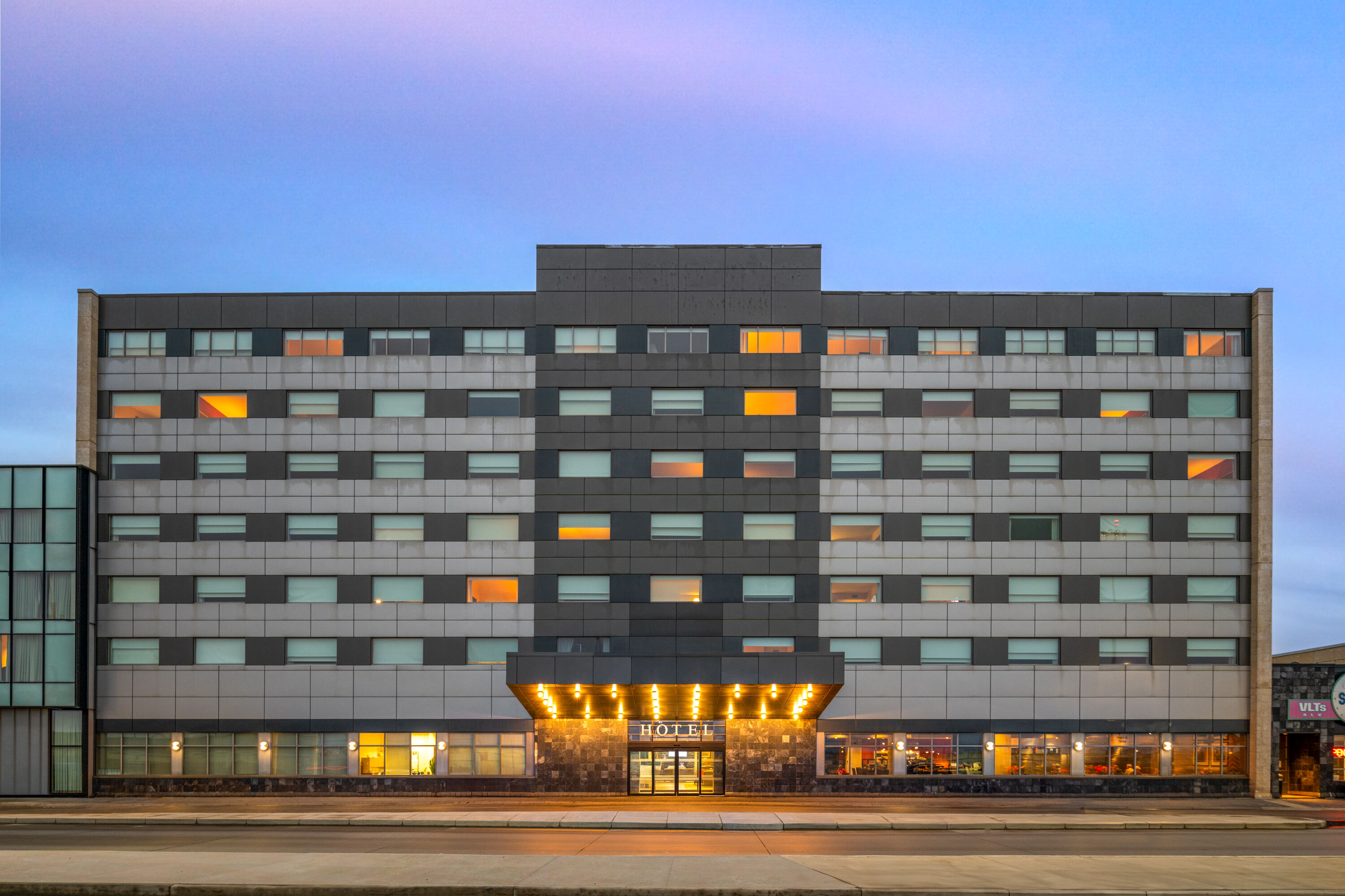 Exterior Dusk Image of Lakeview Signature, Trademark Collection by Wyndham hotel in Winnipeg, Manitoba