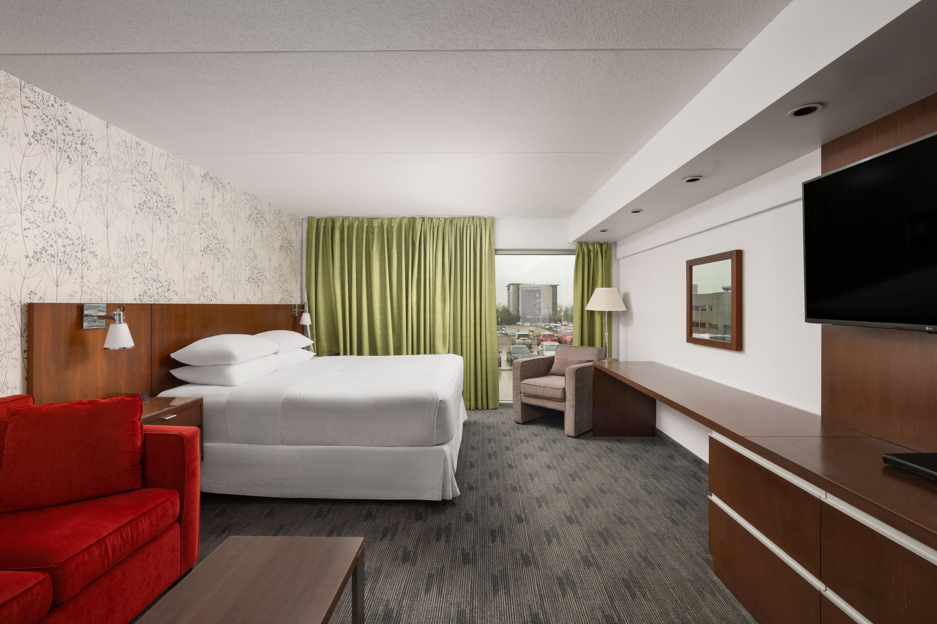 Guest room at the Lakeview Signature, Trademark Collection by Wyndham in Winnipeg, Manitoba