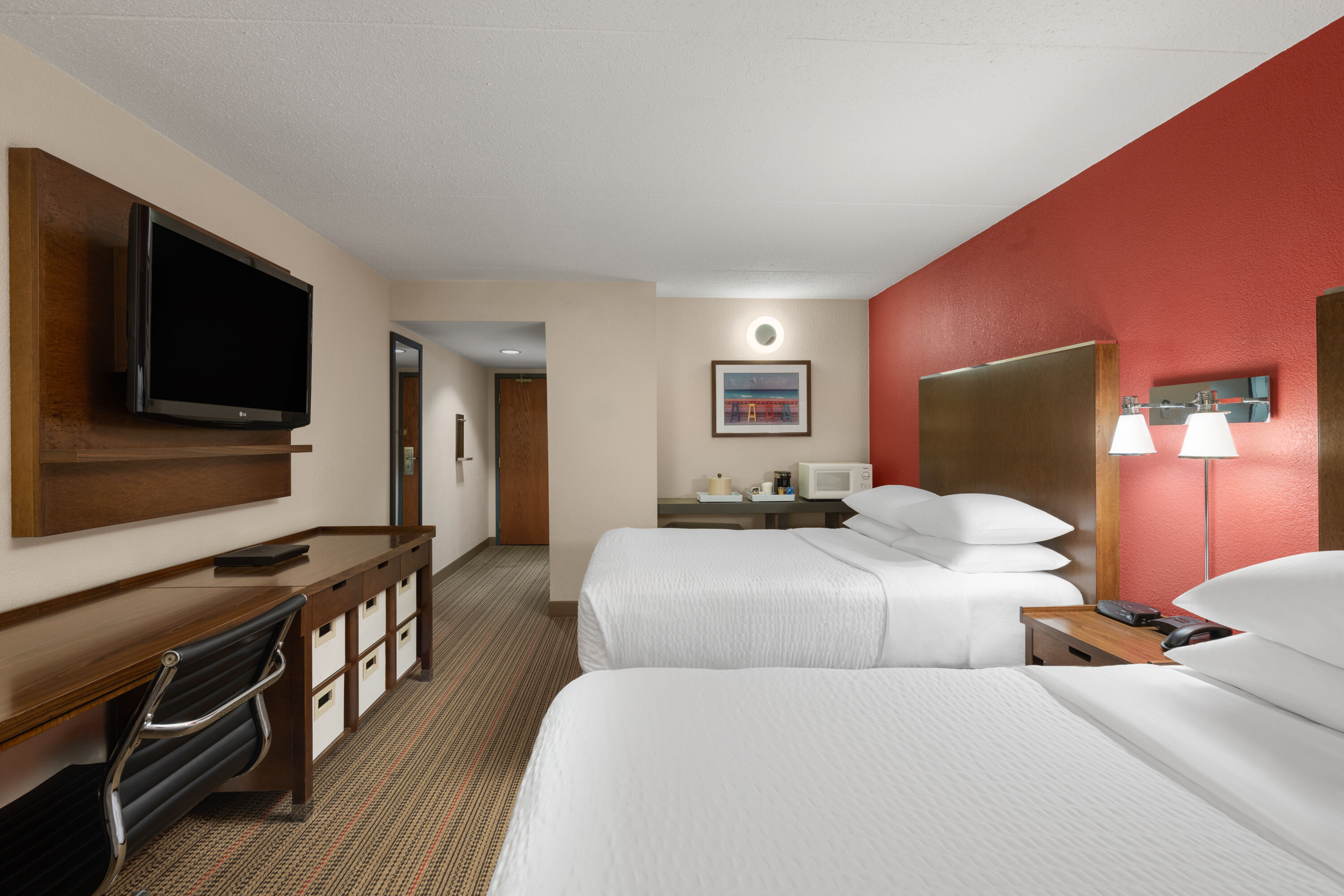 Guest room at the Lakeview Signature, Trademark Collection by Wyndham in Winnipeg, Manitoba