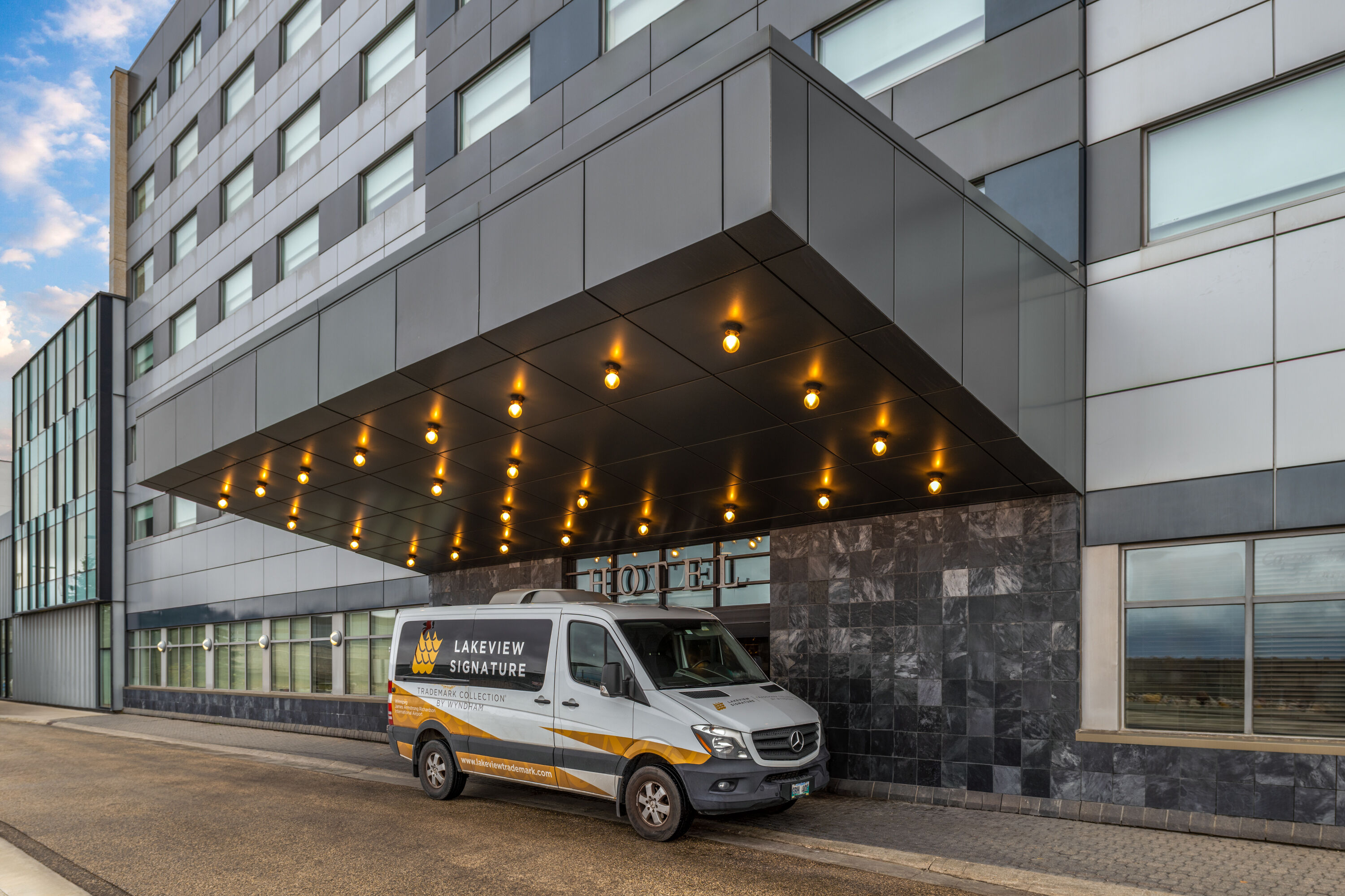 Shuttle at Lakeview Signature, Trademark Collection by Wyndham in Winnipeg, Manitoba