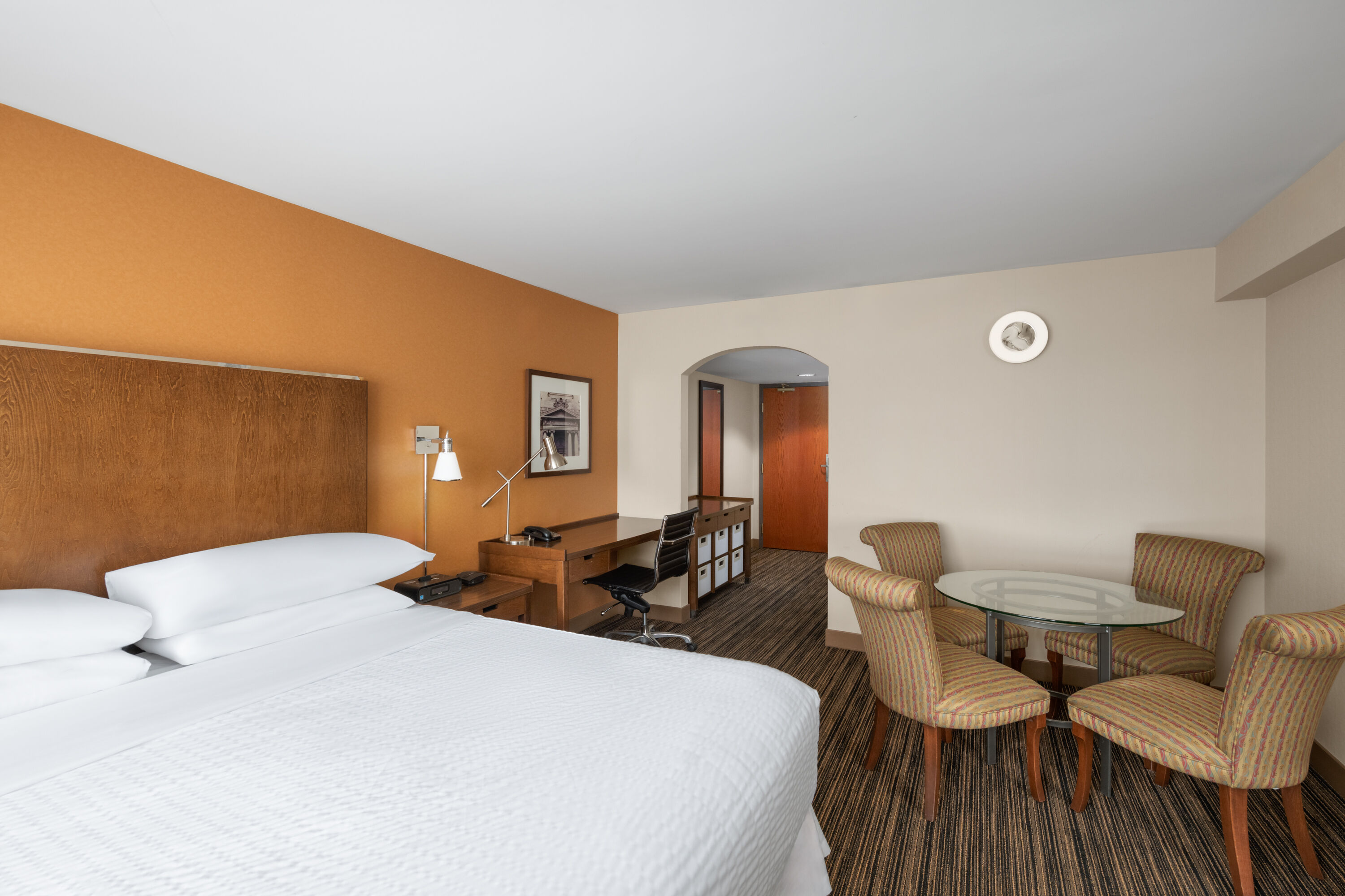 Lakeview Signature, Trademark Collection by Wyndham suite in Winnipeg, Manitoba