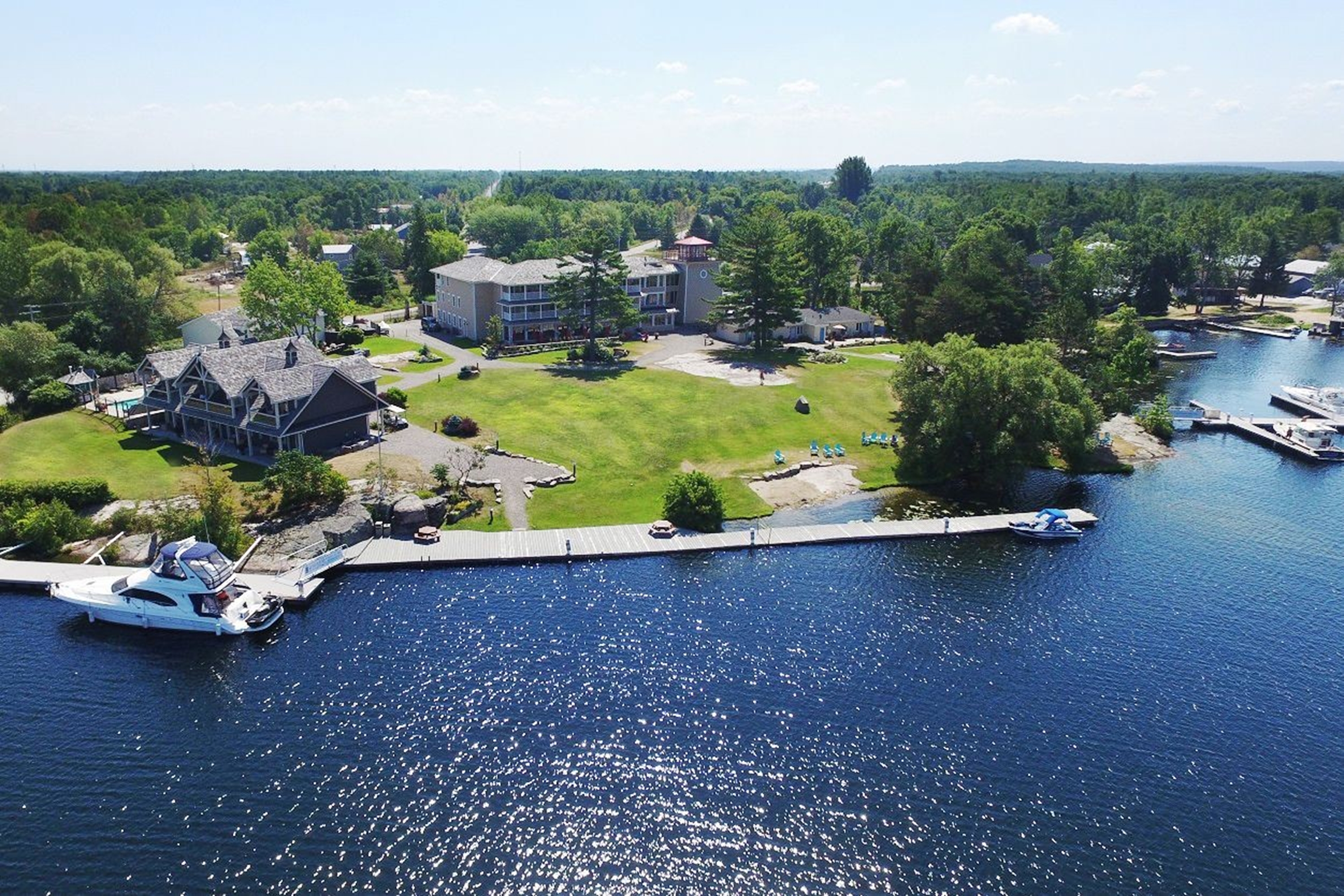 Exterior of Rawley Resort, Spa & Marina, Trademark Collection by Wyndham hotel in Port Severn, Ontario