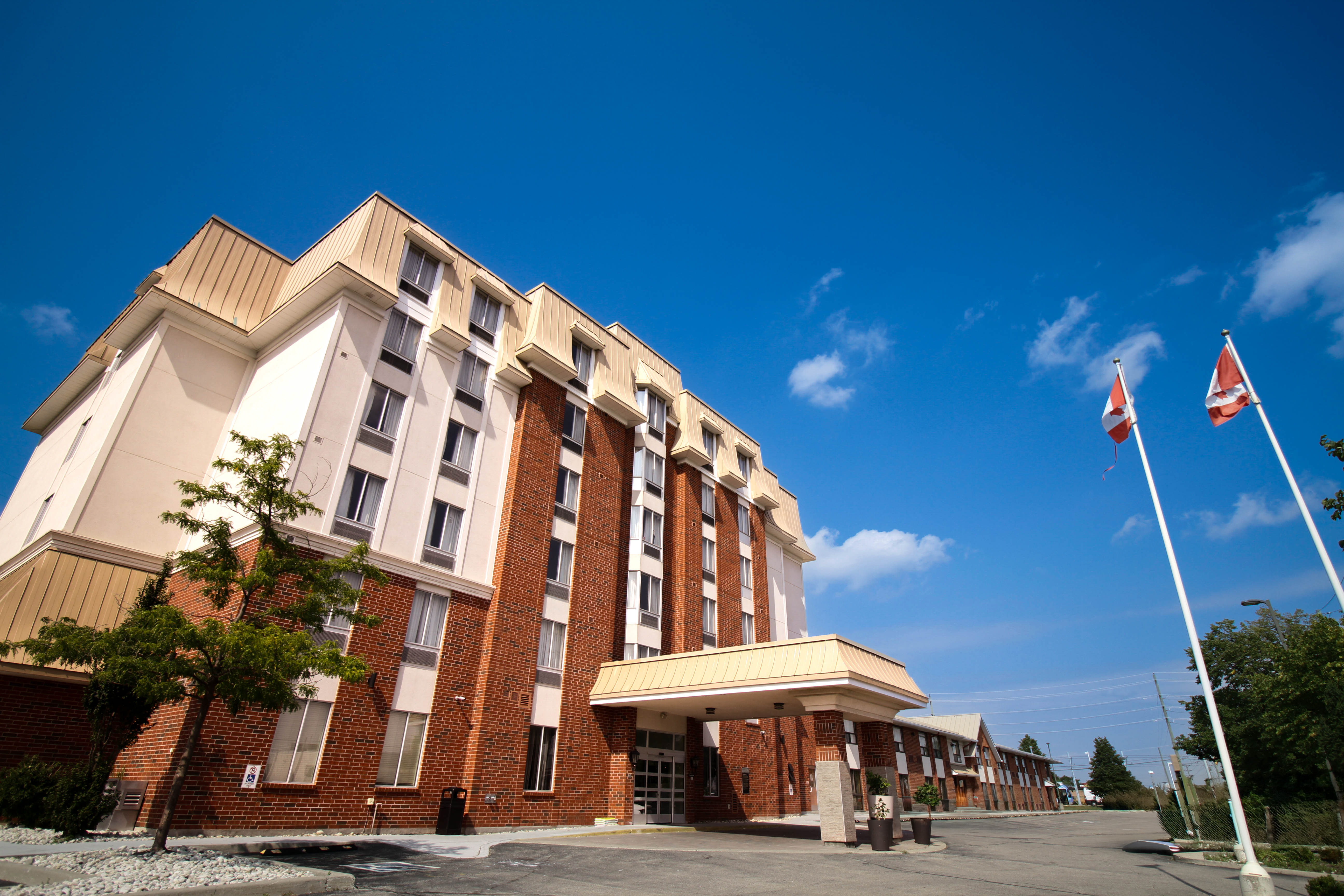 Exterior of Waterloo Suites Hotel, Trademark Collection by Wyndham hotel in Waterloo, Ontario