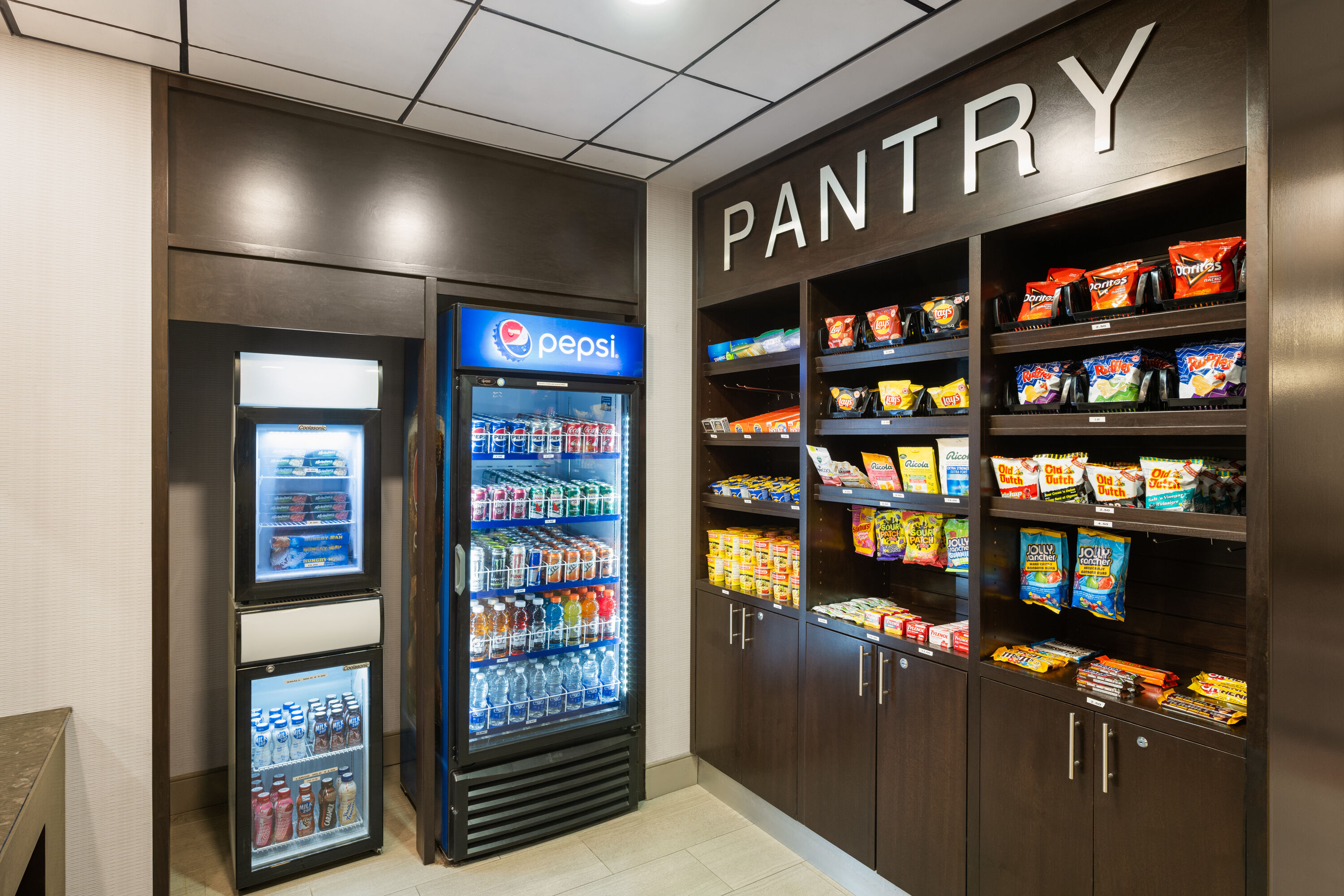 Mart at Waterloo Suites Hotel, Trademark Collection by Wyndham in Waterloo, Ontario