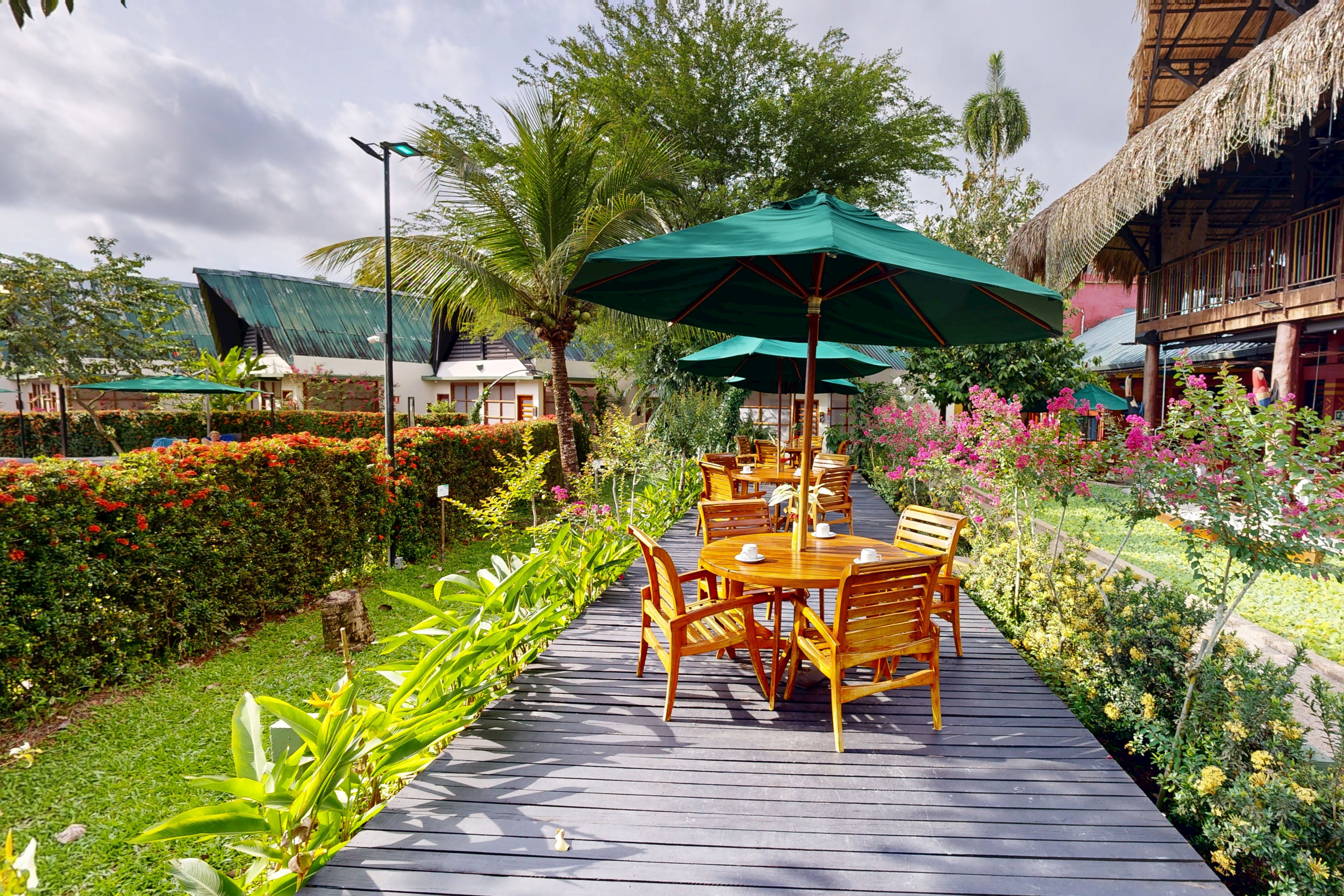 Decameron Decalodge Ticuna, A Trademark Collection restaurant in Leticia, Other than US/Canada