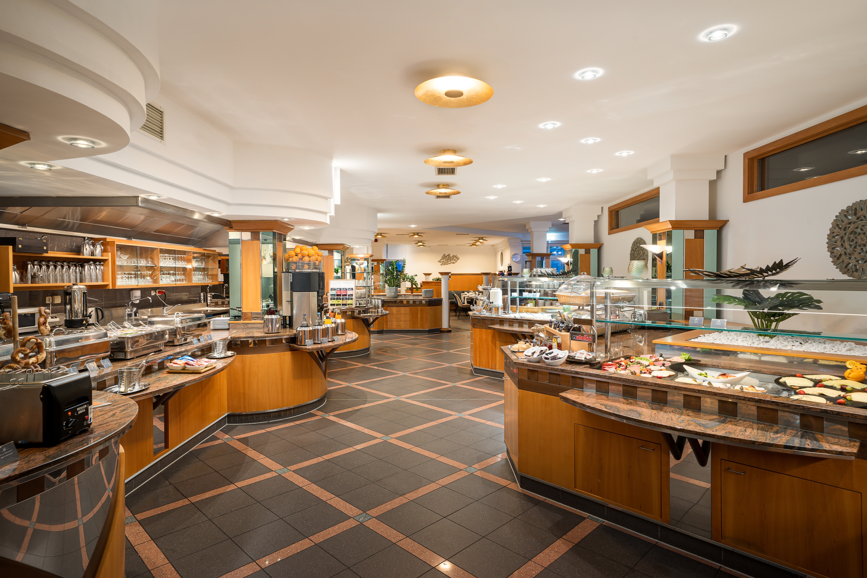 QU Hotel, Trademark Collection by Wyndham restaurant breakfast area with seating in Augsburg, Other than US/Canada