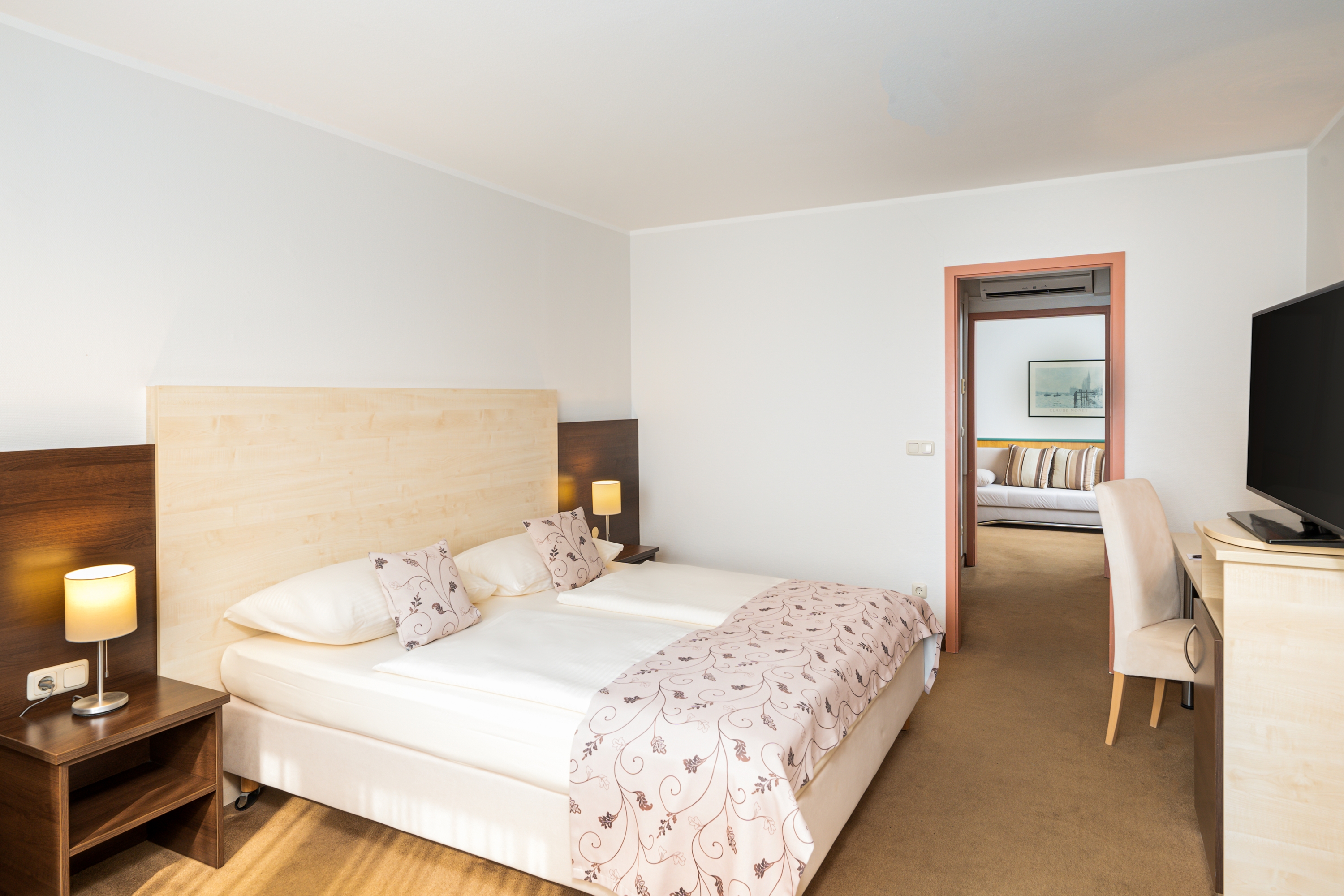 Guest room at the QU Hotel, Trademark Collection by Wyndham in Augsburg, Other than US/Canada