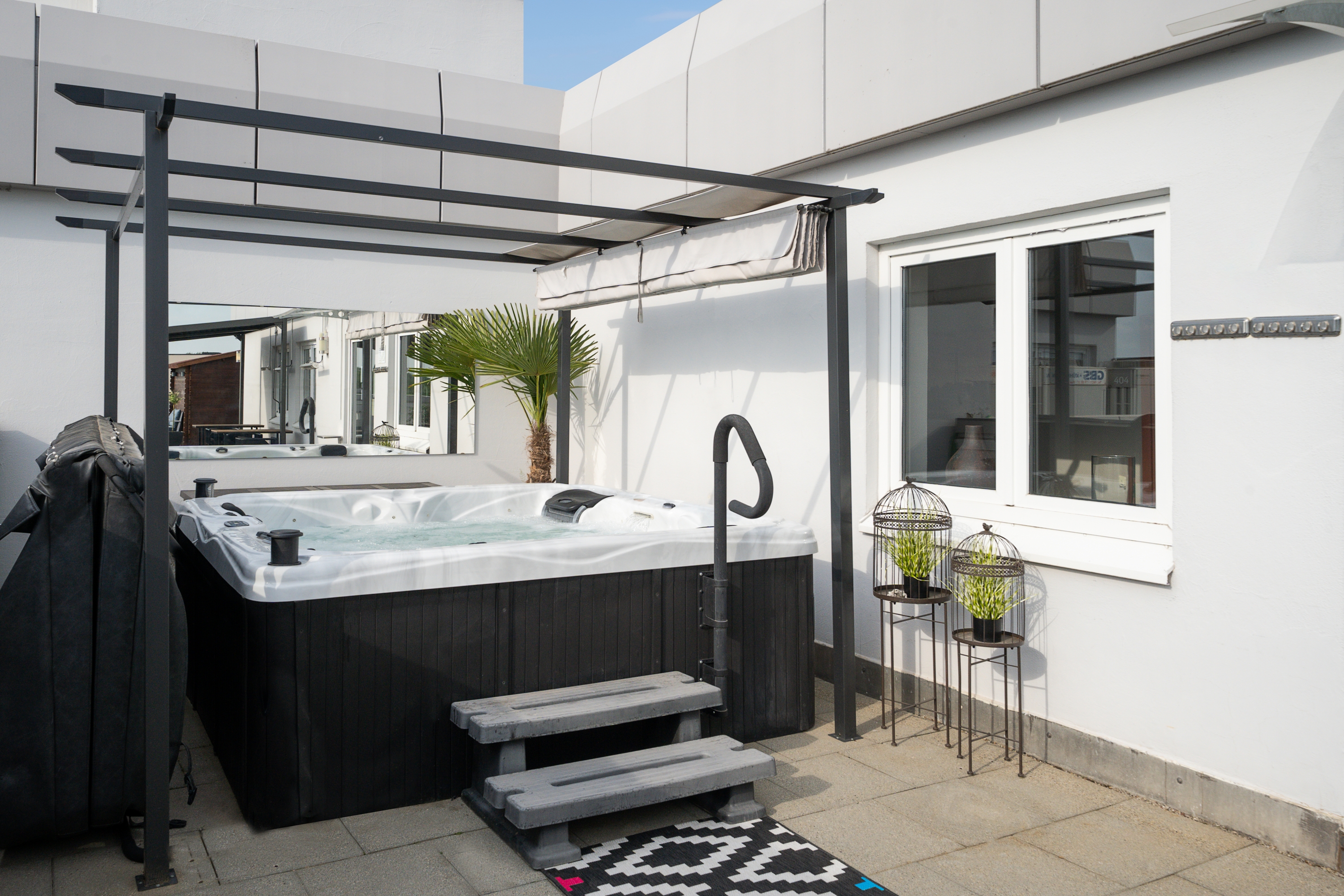 Whirlpool at the QU Hotel, Trademark Collection by Wyndham in Augsburg, Other than US/Canada