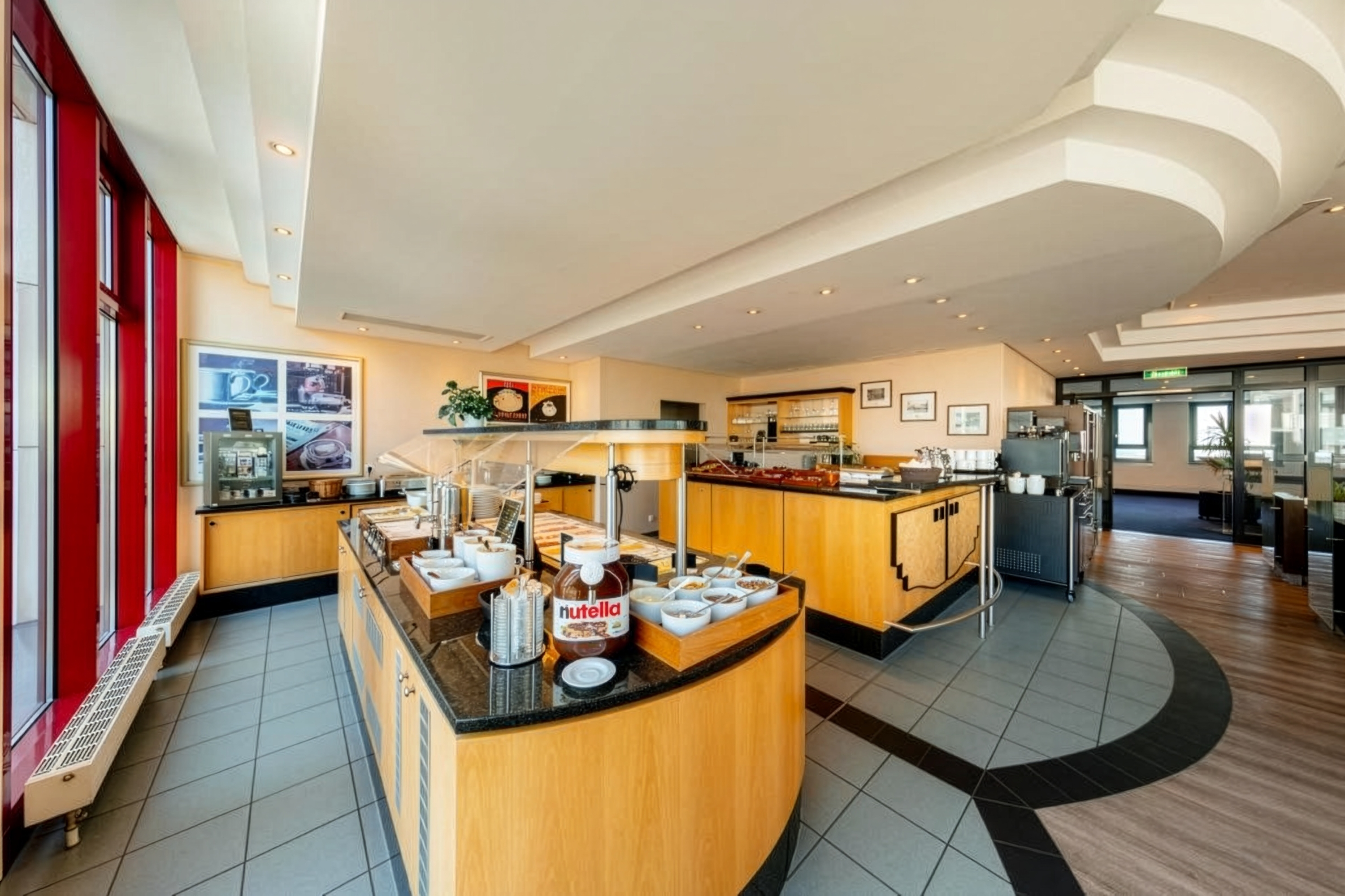 Rugs Hotel Augsburg, Trademark Collection by Wyndham restaurant buffet in Augsburg, Other than US/Canada