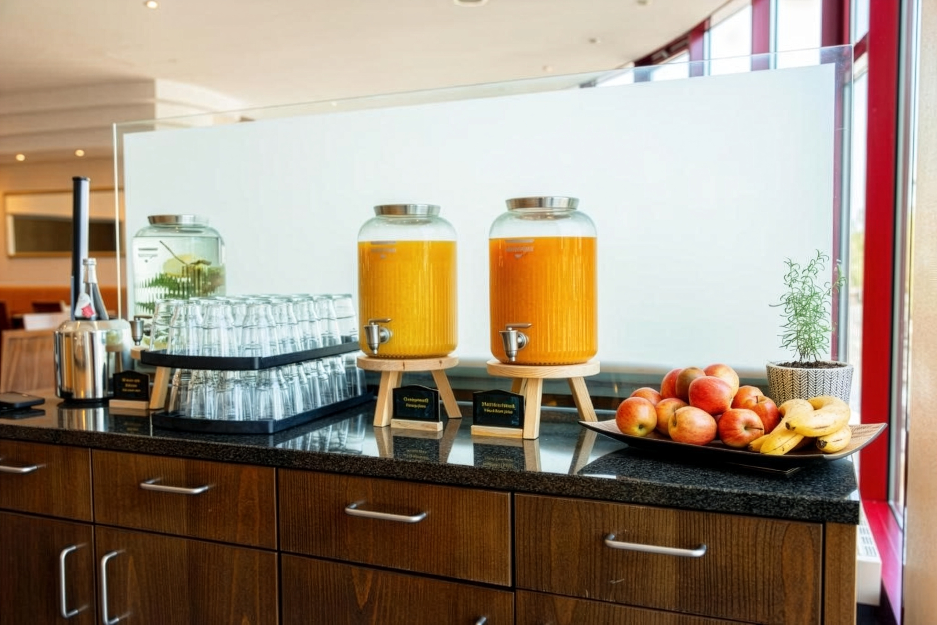 Rugs Hotel Augsburg, Trademark Collection by Wyndham restaurant buffet in Augsburg, Other than US/Canada