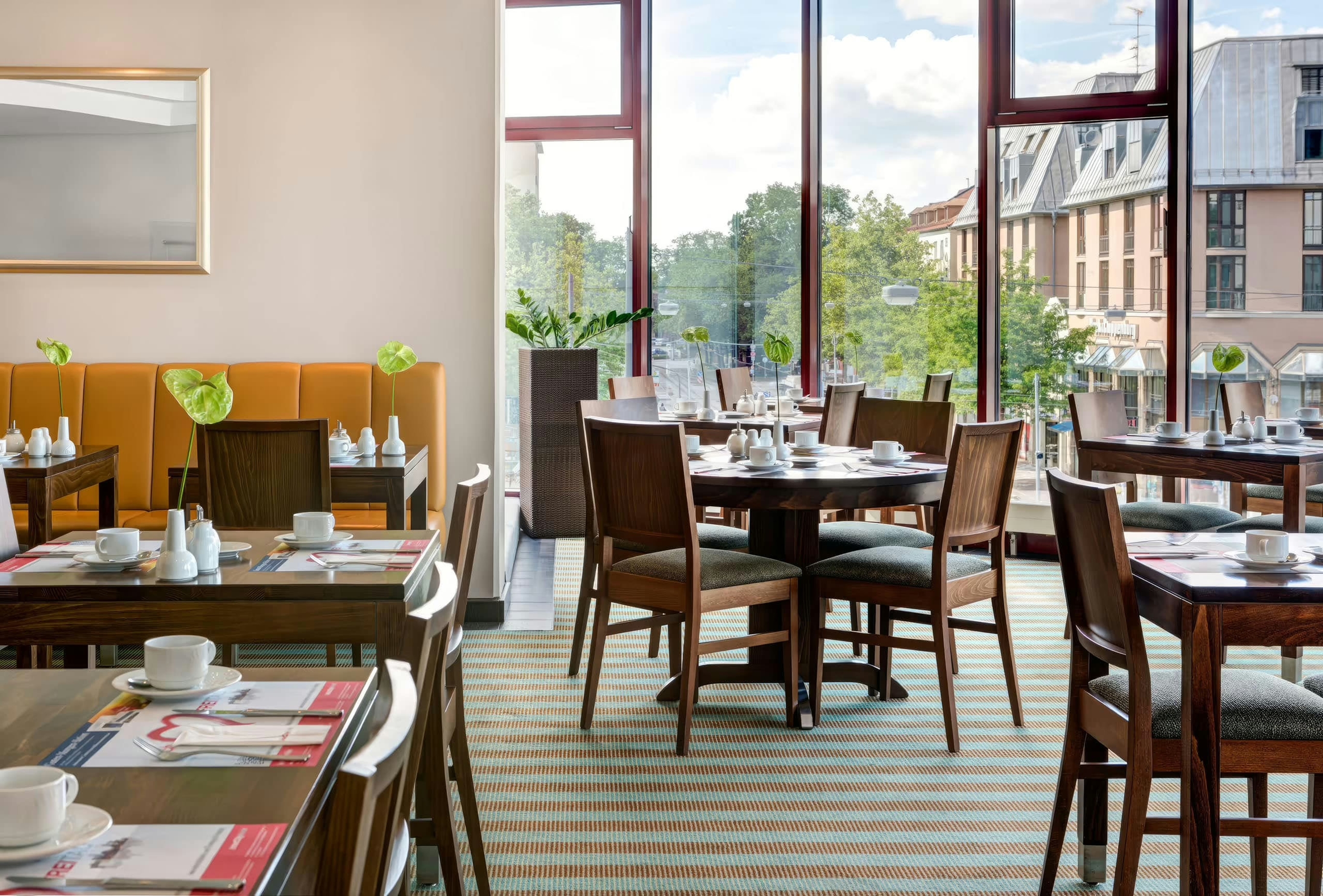 Rugs Hotel Augsburg, Trademark Collection by Wyndham restaurant in Augsburg, Other than US/Canada