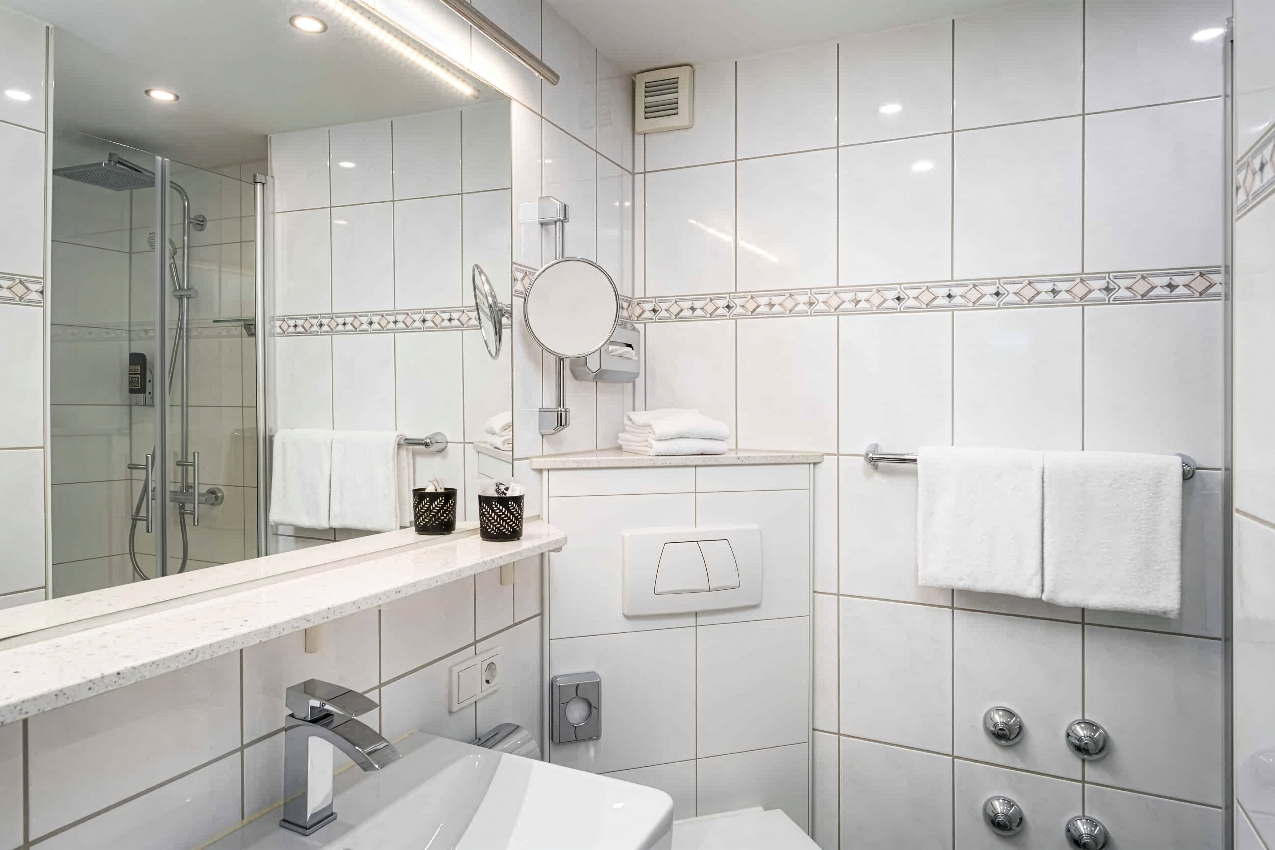 Guest room bath at the Arthotel ANA Liberty, Trademark Collection by Wyndham in Breman, Other than US/Canada