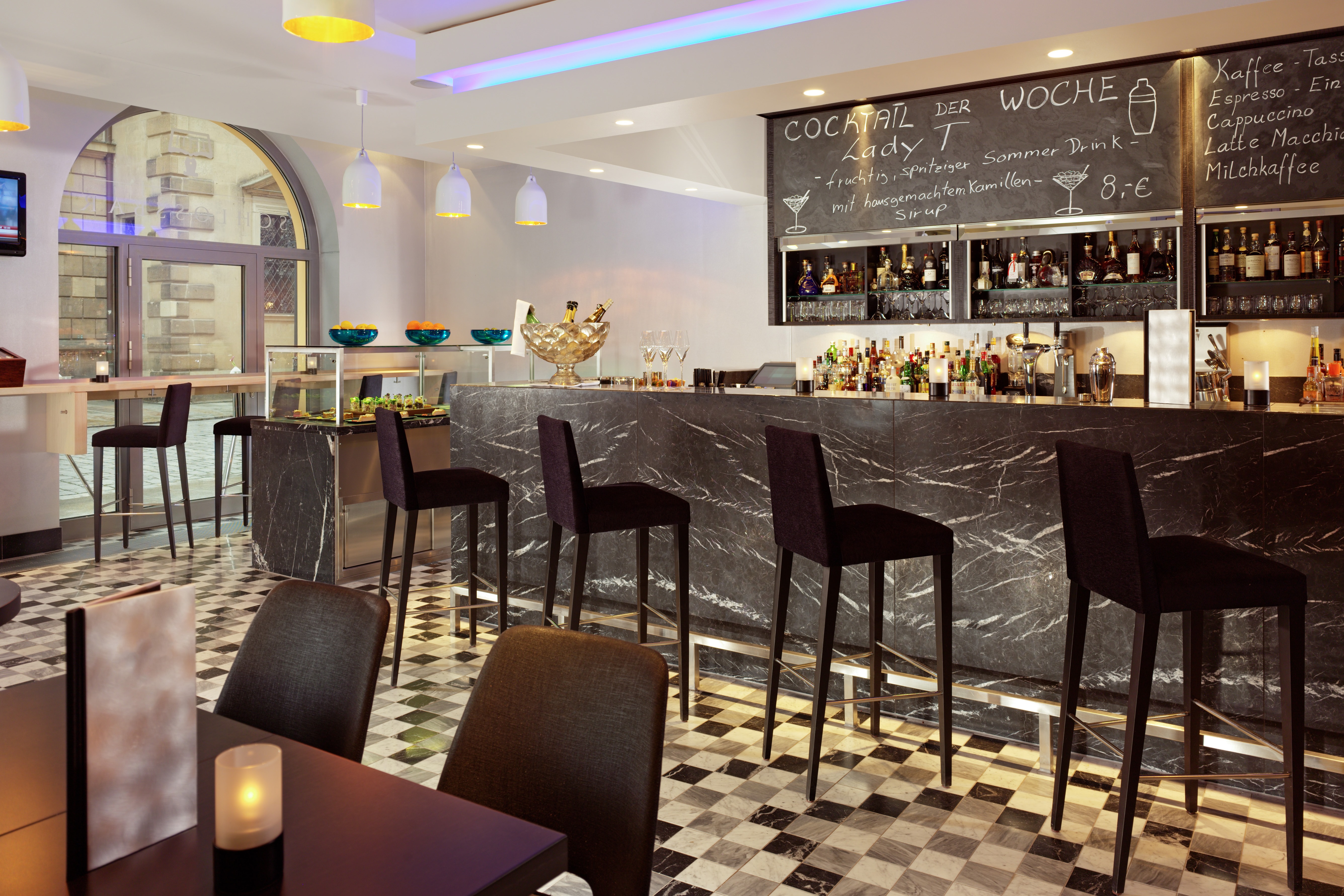 Bar at Hyperion Hotel Dresden am Schloss in Dresden, Other than US/Canada