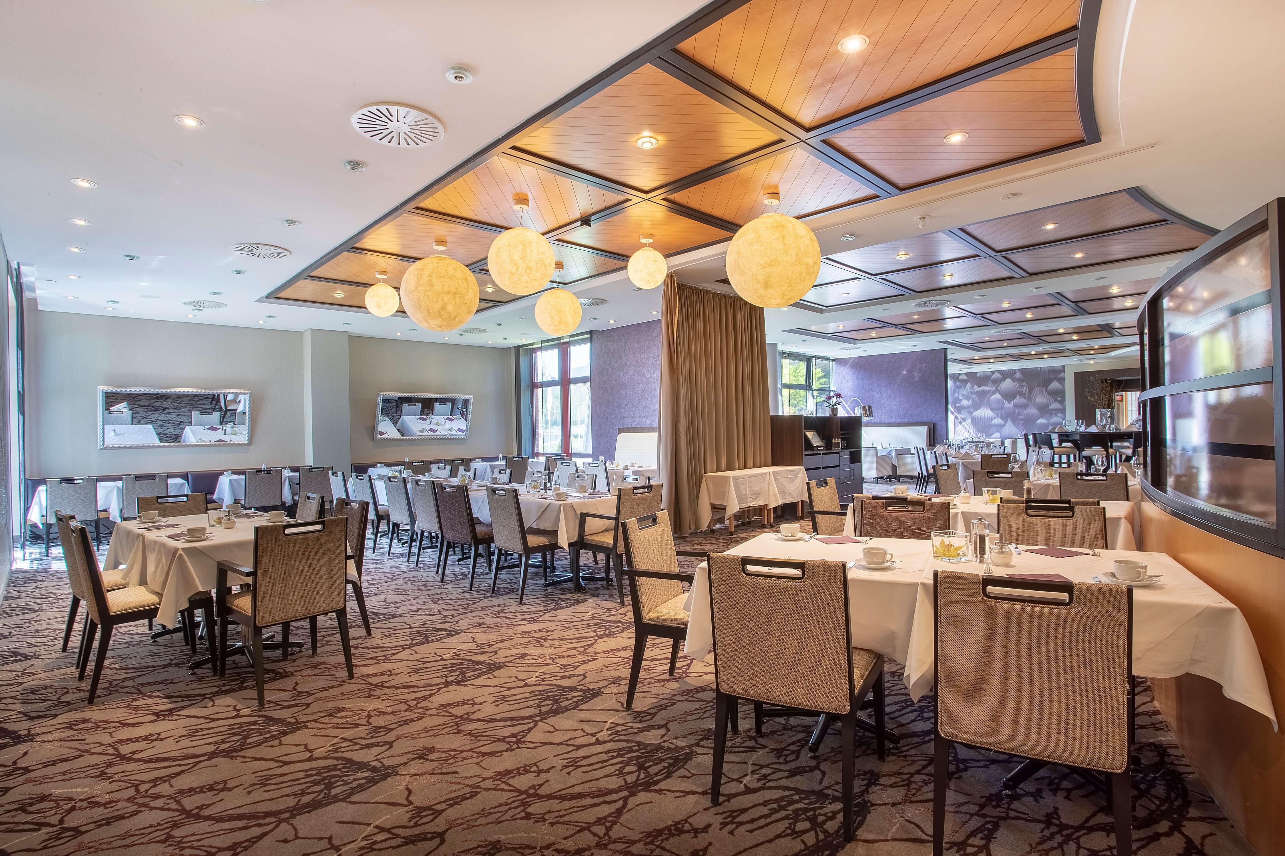 elaya hotel frankfurt oberursel, Trademark Collection restaurant in Frankfurt Oberursel, Other than US/Canada