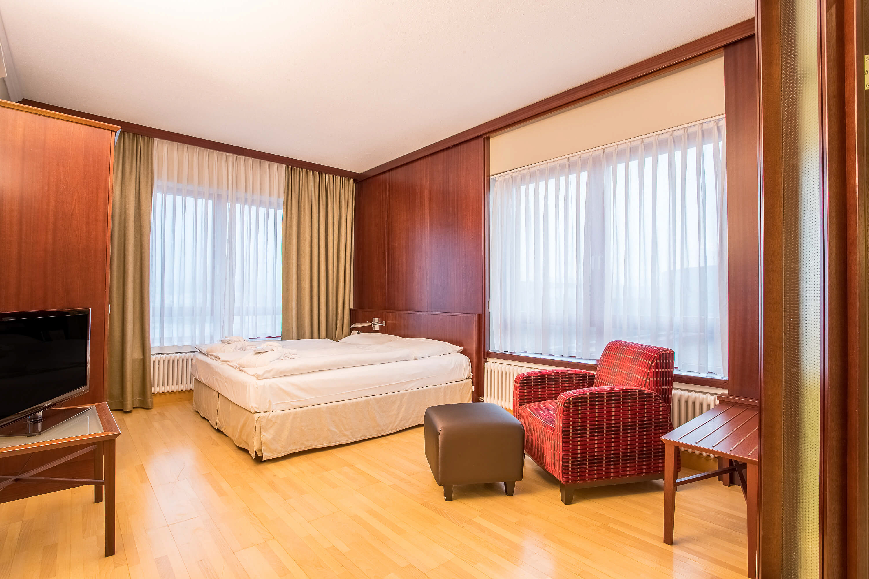 elaya hotel frankfurt oberursel, Trademark Collection suite in Frankfurt Oberursel, Other than US/Canada