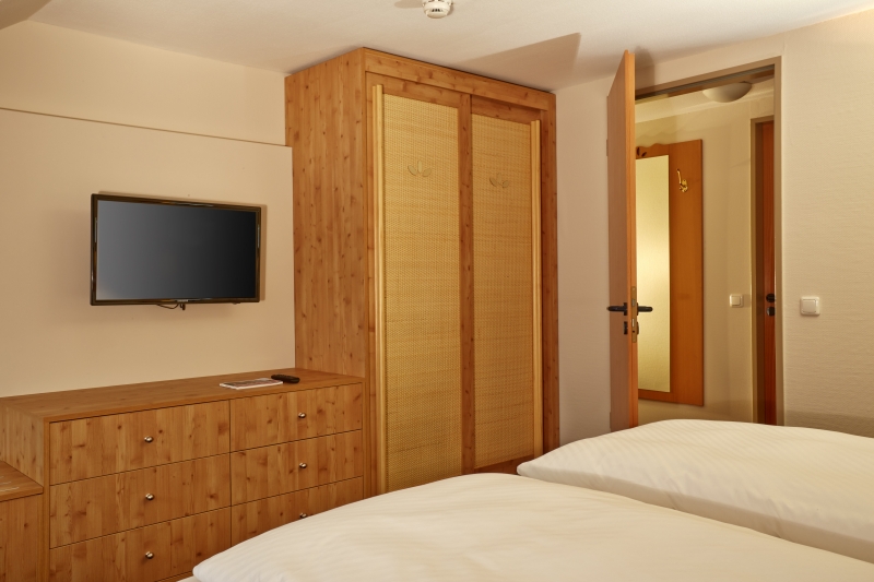 Guest room at the H+ Hotel & SPA Friedrichroda in Friedrichroda, Other than US/Canada