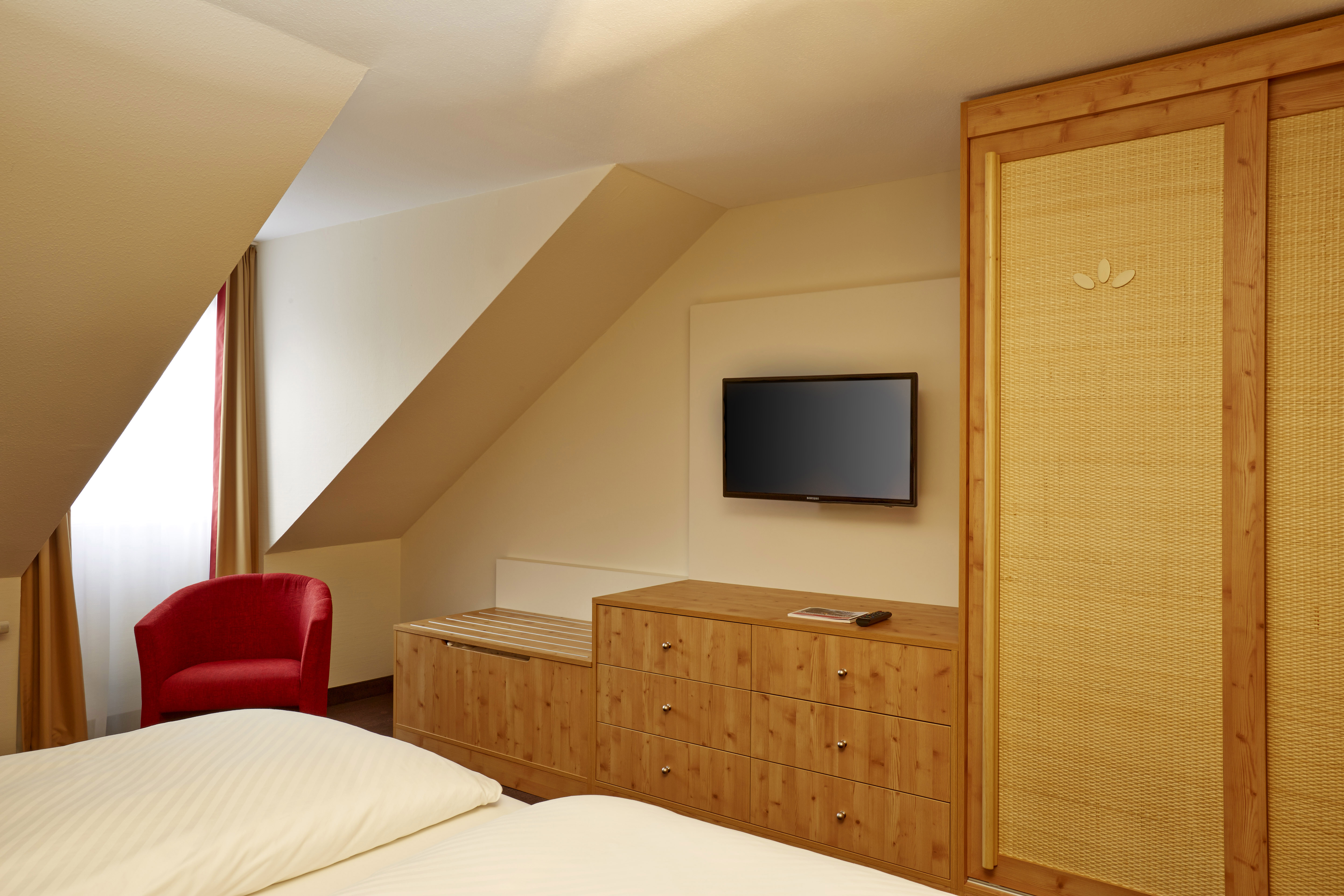 Guest room at the H+ Hotel & SPA Friedrichroda in Friedrichroda, Other than US/Canada