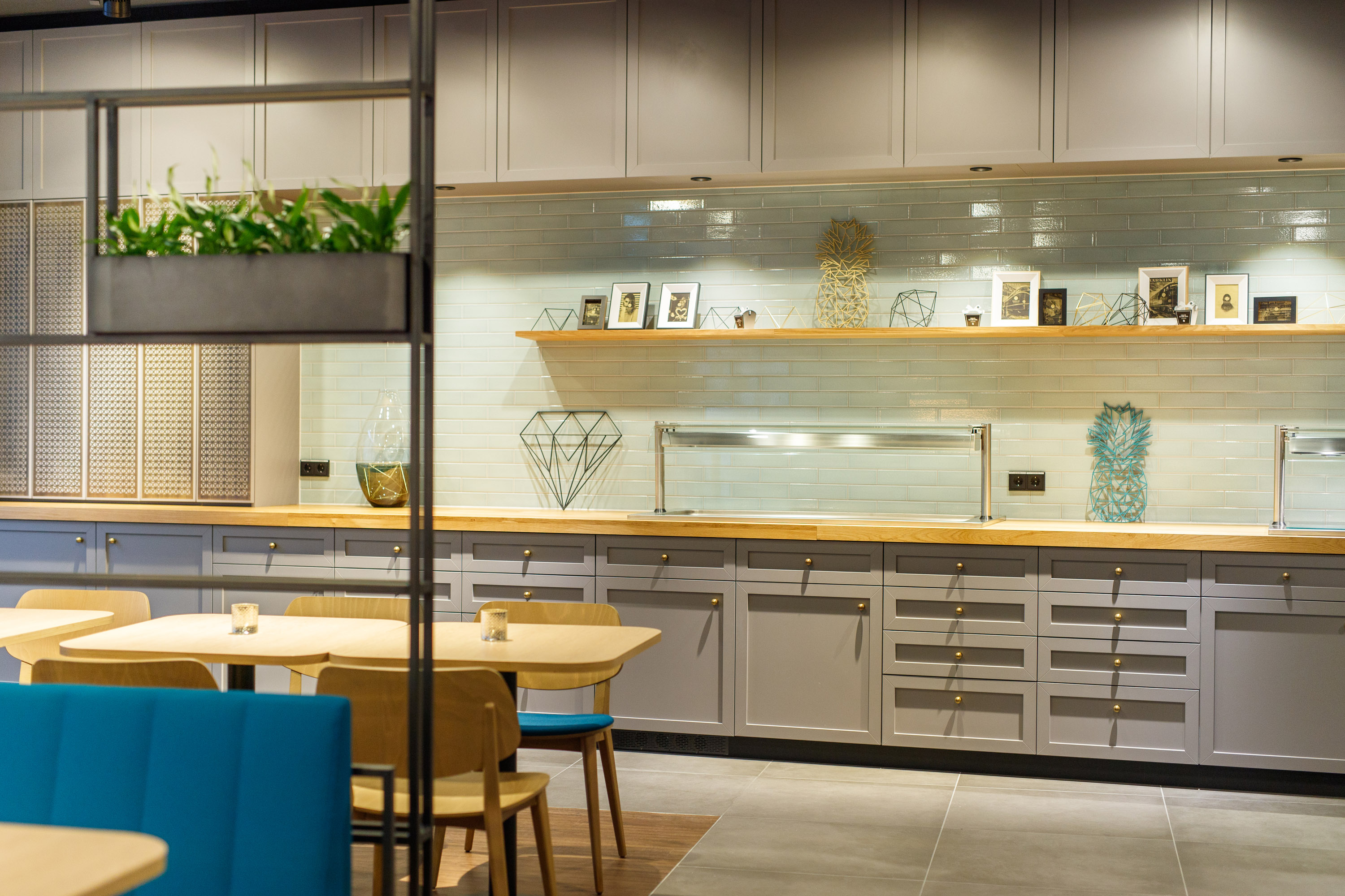 elaya hotel goeppingen, Trademark Collection by Wyndham restaurant breakfast area with seating in Goeppingen, Other than US/Canada