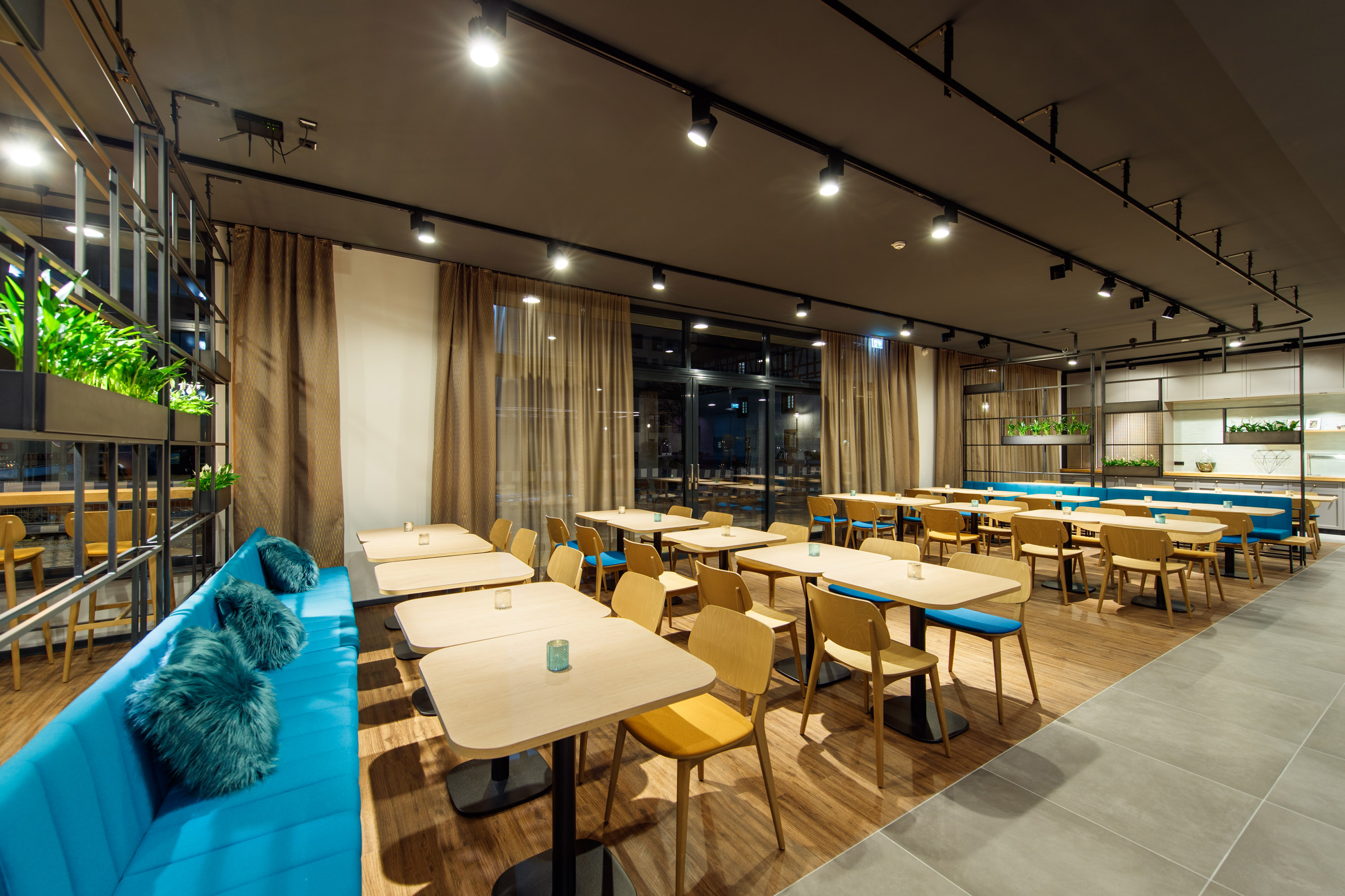 elaya hotel goeppingen, Trademark Collection by Wyndham restaurant breakfast area with seating in Goeppingen, Other than US/Canada