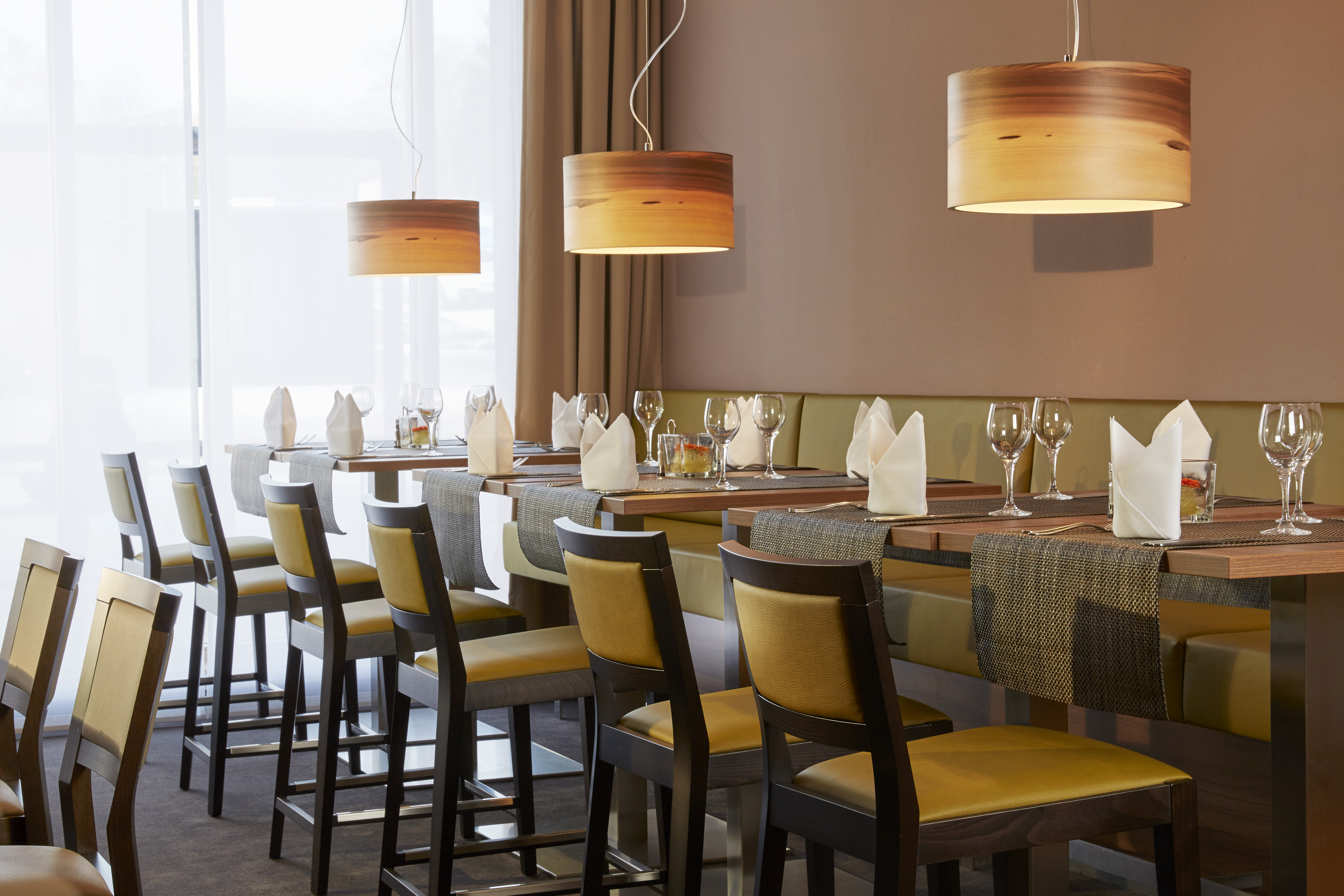 H4 Hamburg-Bergedorf restaurant in Hamburg, Other than US/Canada