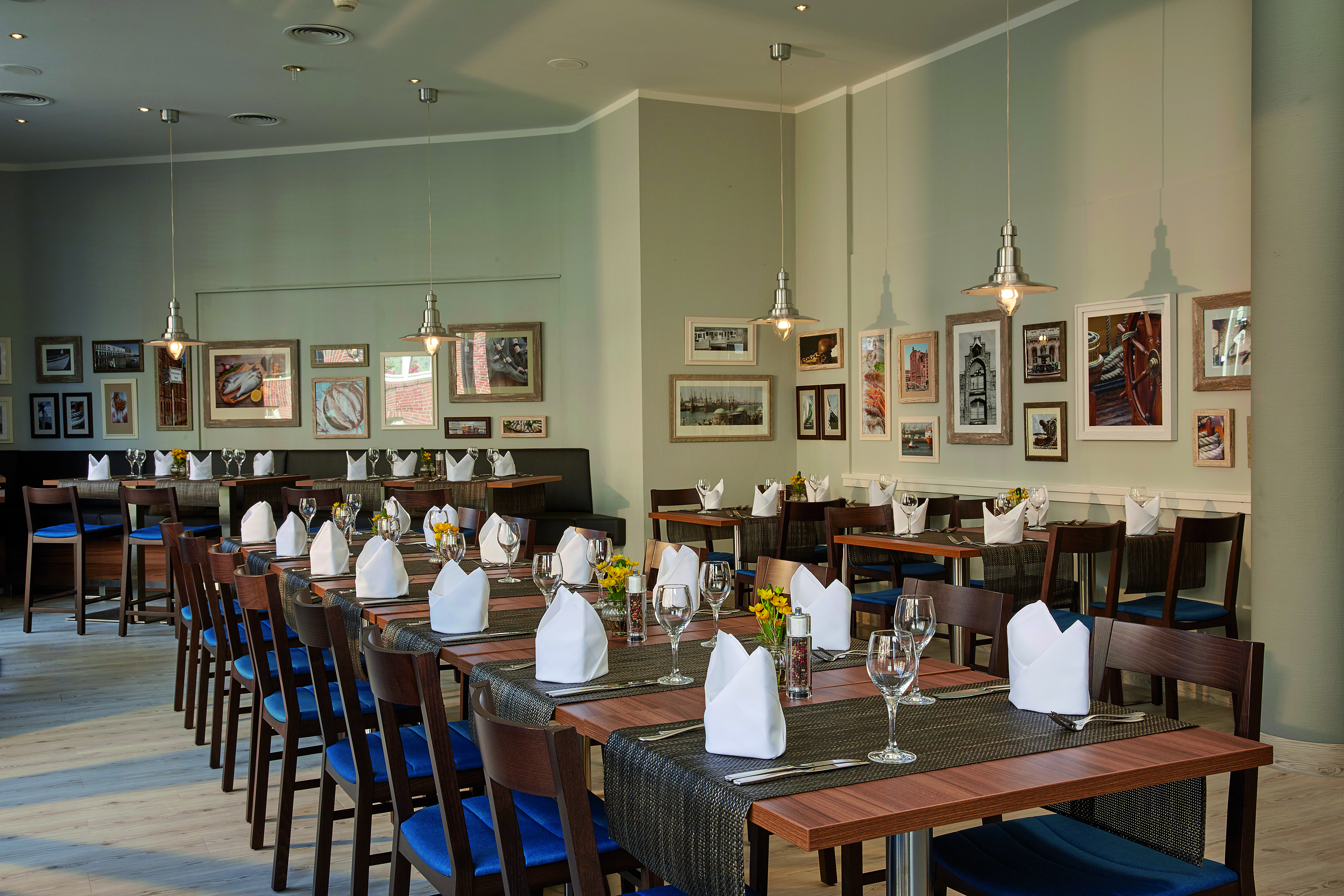 H4 Hamburg-Bergedorf restaurant in Hamburg, Other than US/Canada