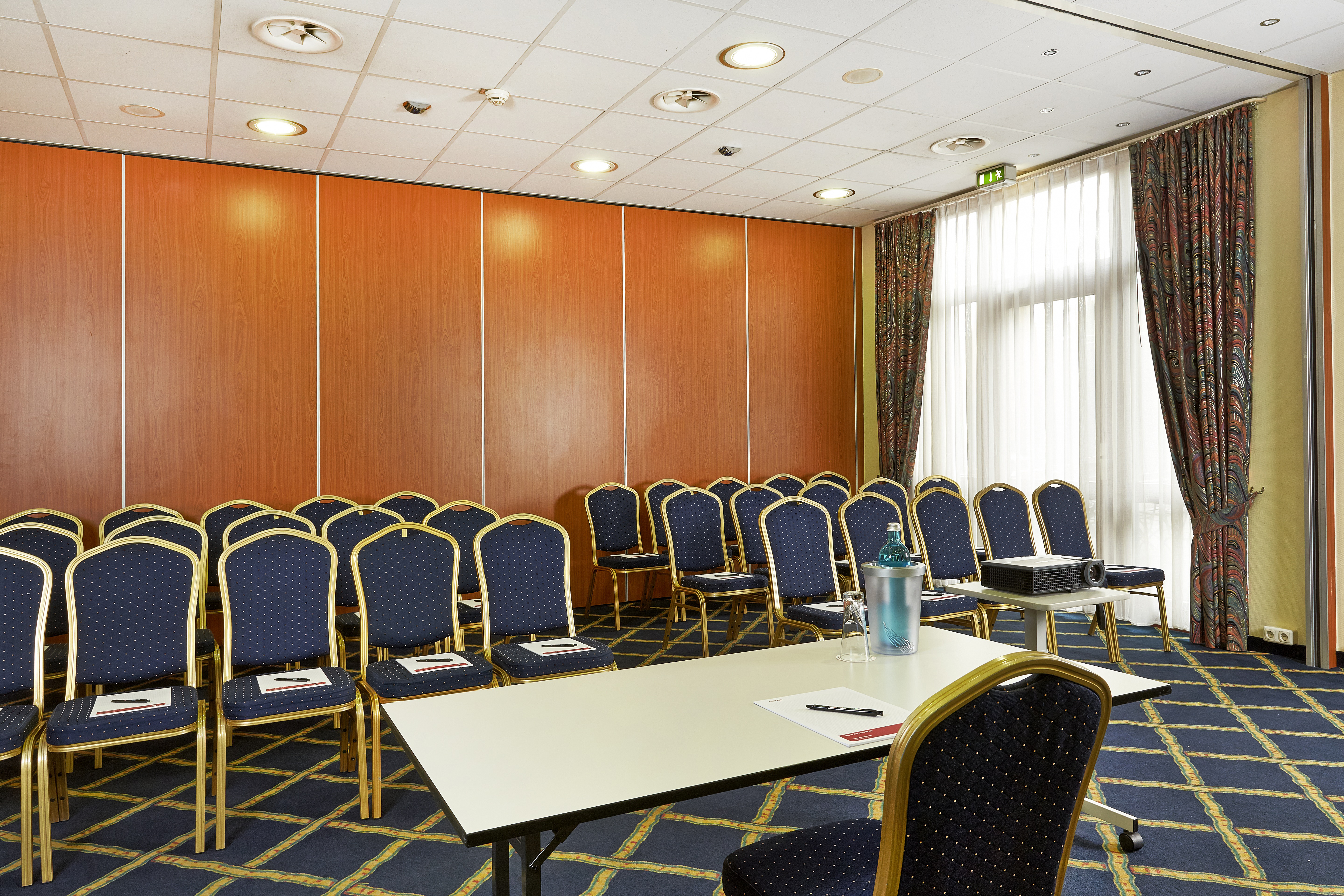 Meeting room at H+ Hotel Hannover in Hannover, Other than US/Canada