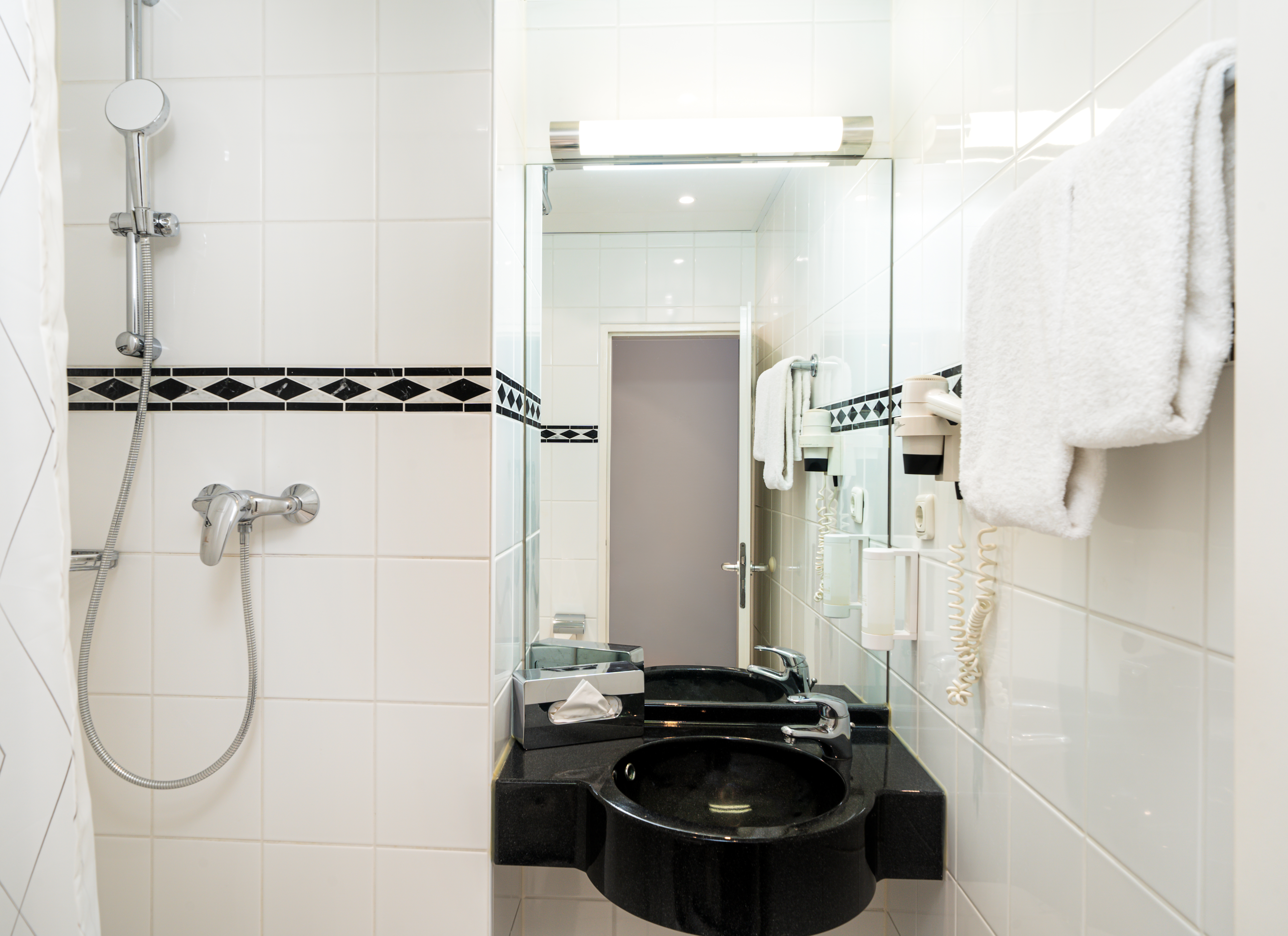 Guest room bath at the elaya hotel hannover city, Trademark by Wyndham in Hannover, Other than US/Canada