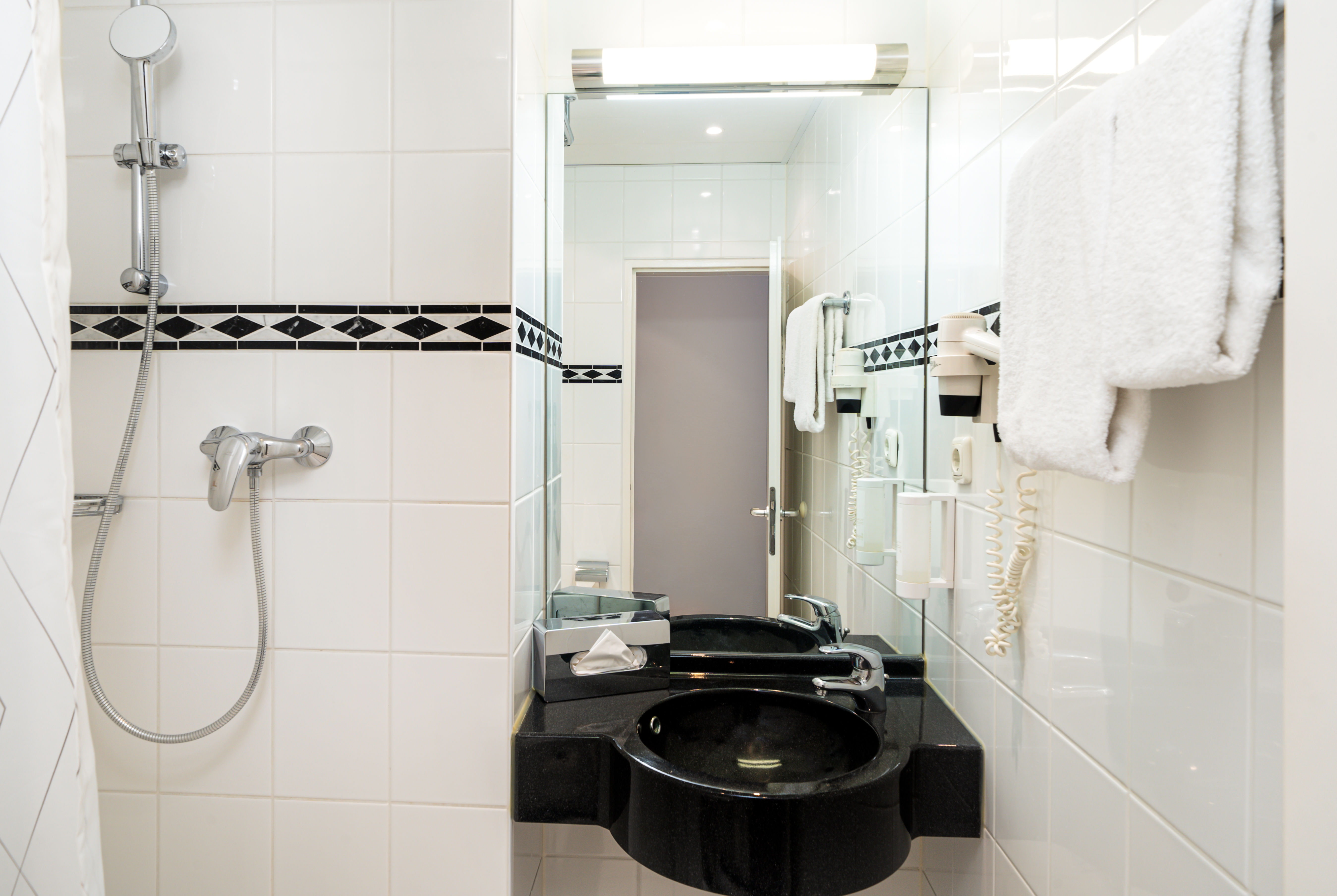 Guest room bath at the elaya hotel hannover city, Trademark by Wyndham in Hannover, Other than US/Canada