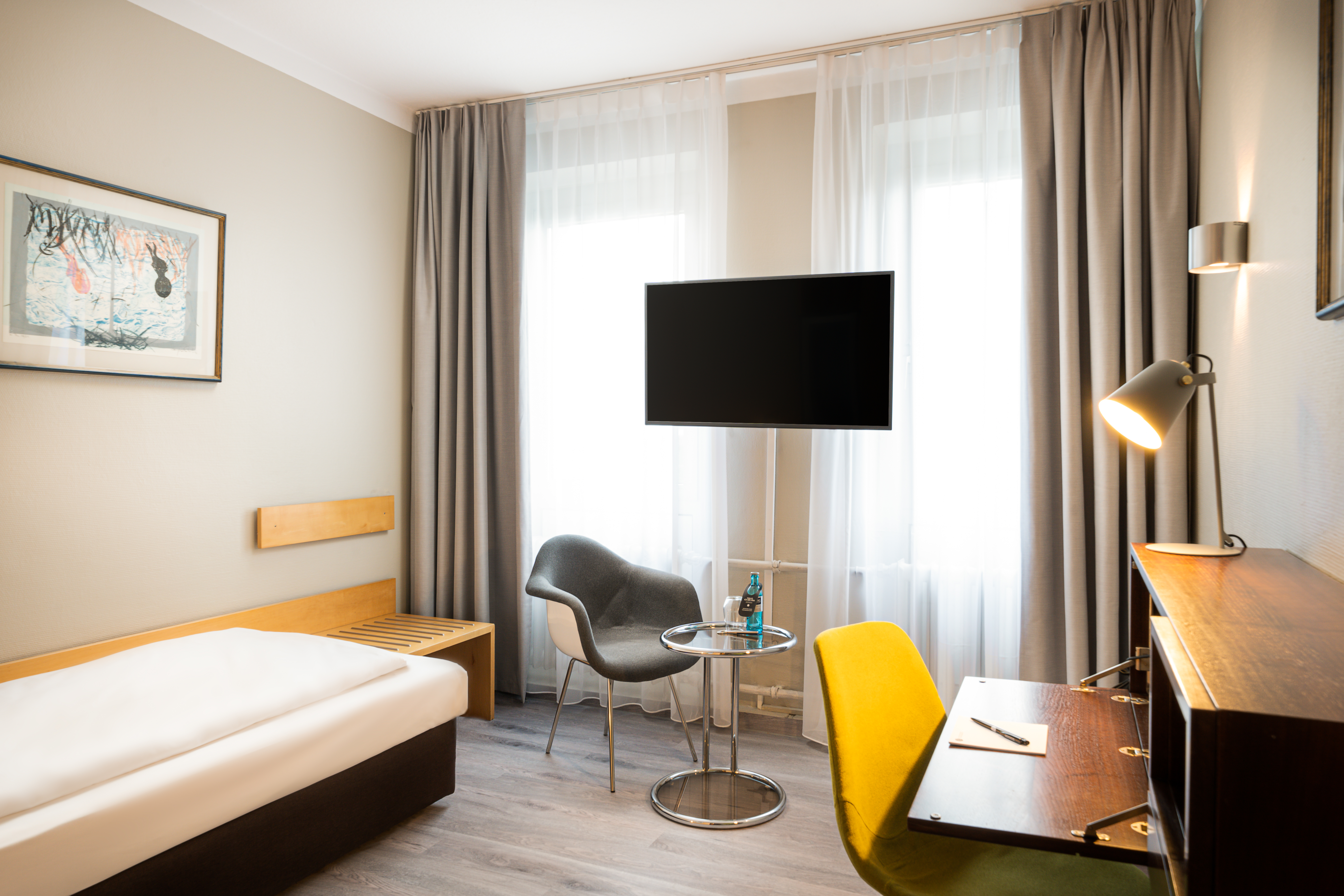 Guest room at the elaya hotel hannover city, Trademark by Wyndham in Hannover, Other than US/Canada