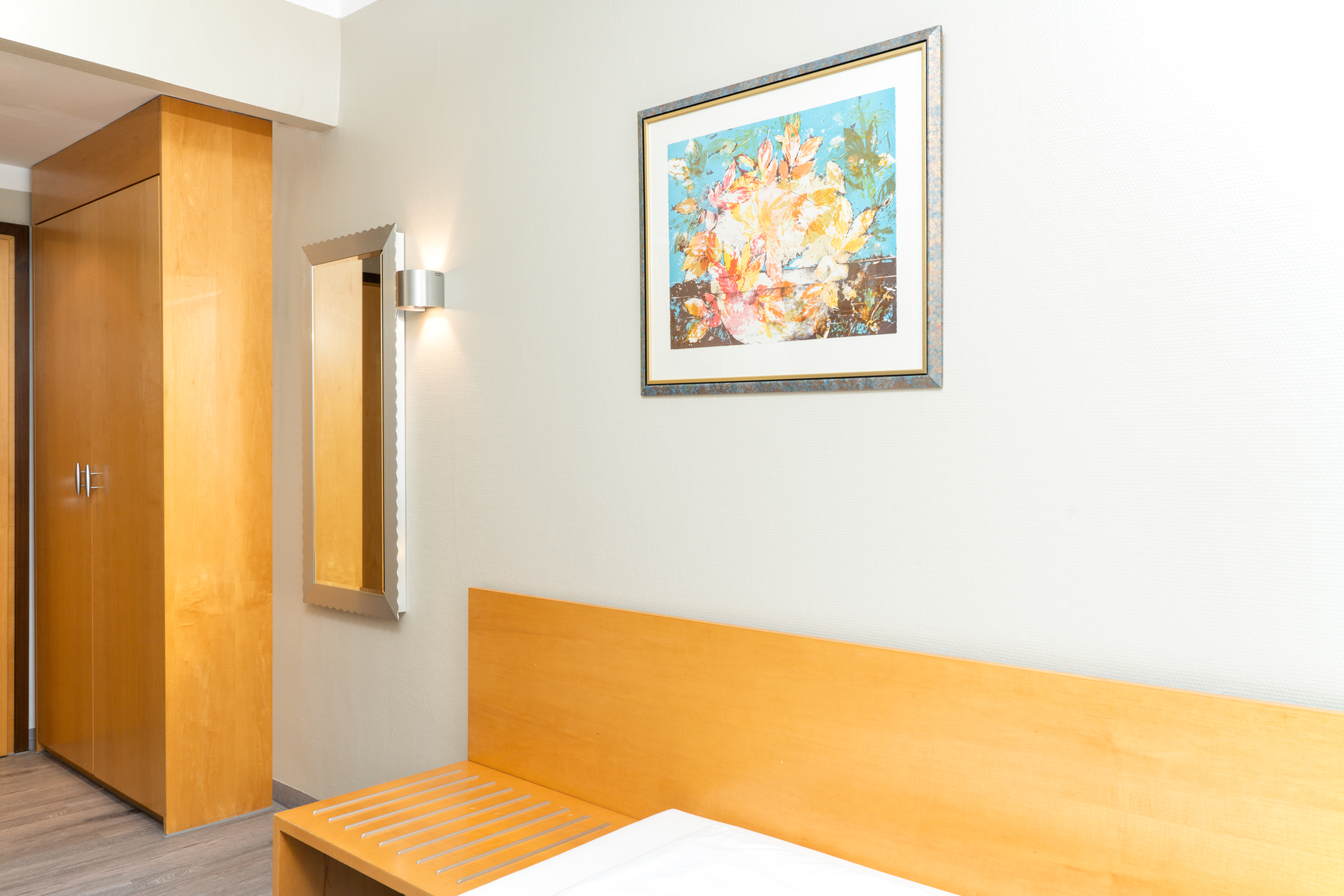 Guest room at the elaya hotel hannover city, Trademark by Wyndham in Hannover, Other than US/Canada