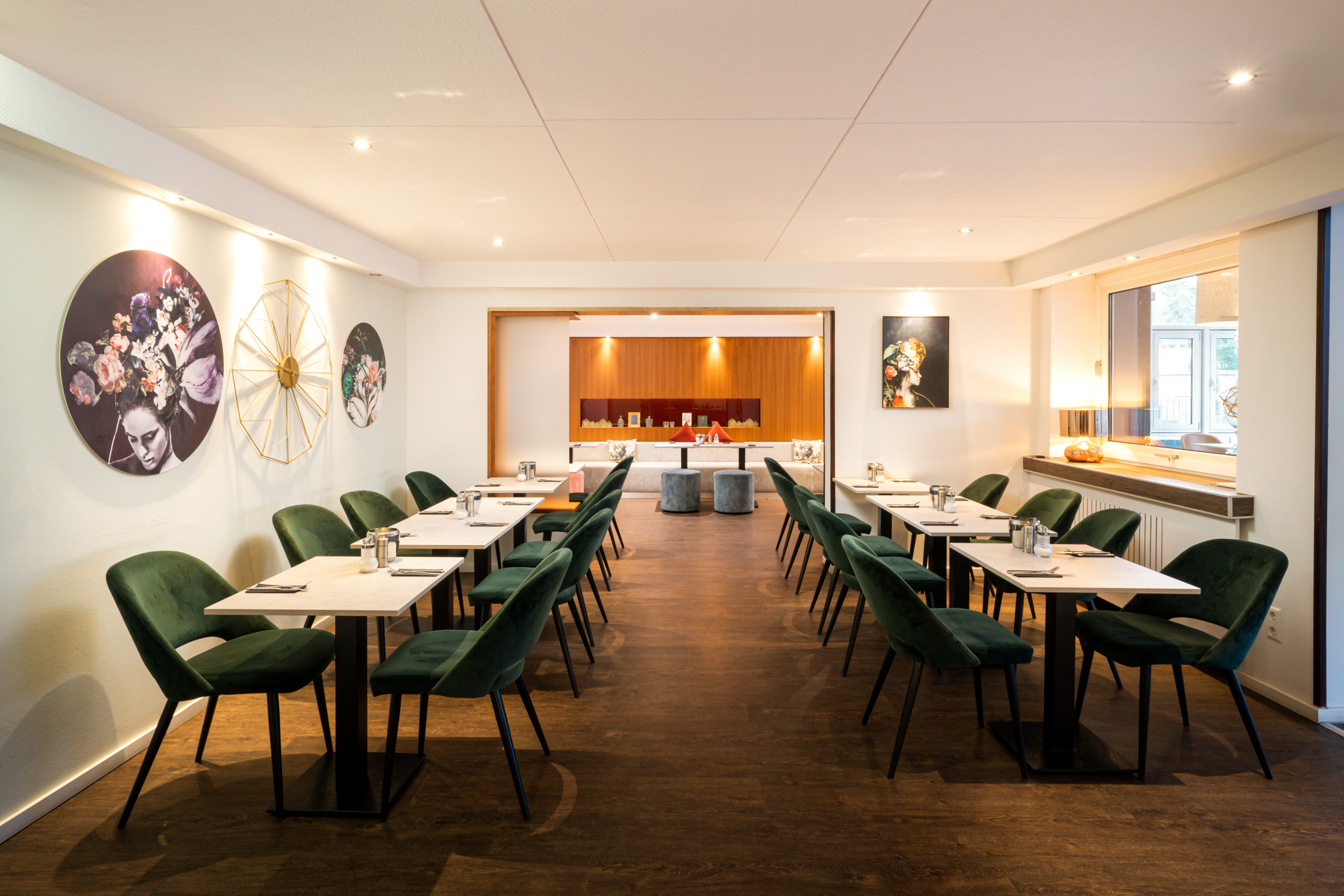 Arthotel ANA Eden Karlsruhe, Trademark Collection by Wyndham restaurant breakfast area with seating in Karlsruhe, Other than US/Canada