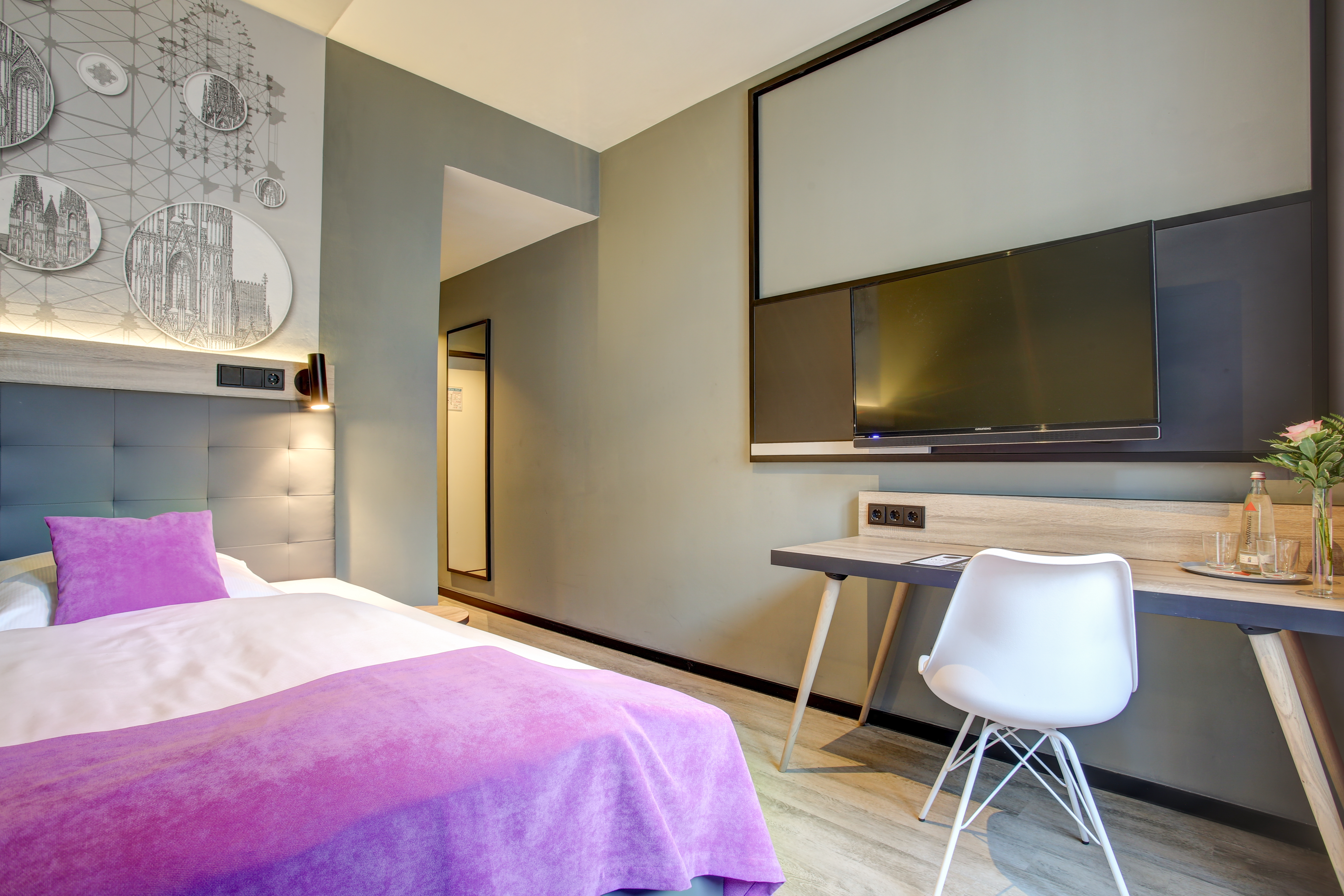 Guest room at the Boutique 003 Koln am DOM, Trademark Collection by Wyndham in Koeln, Other than US/Canada