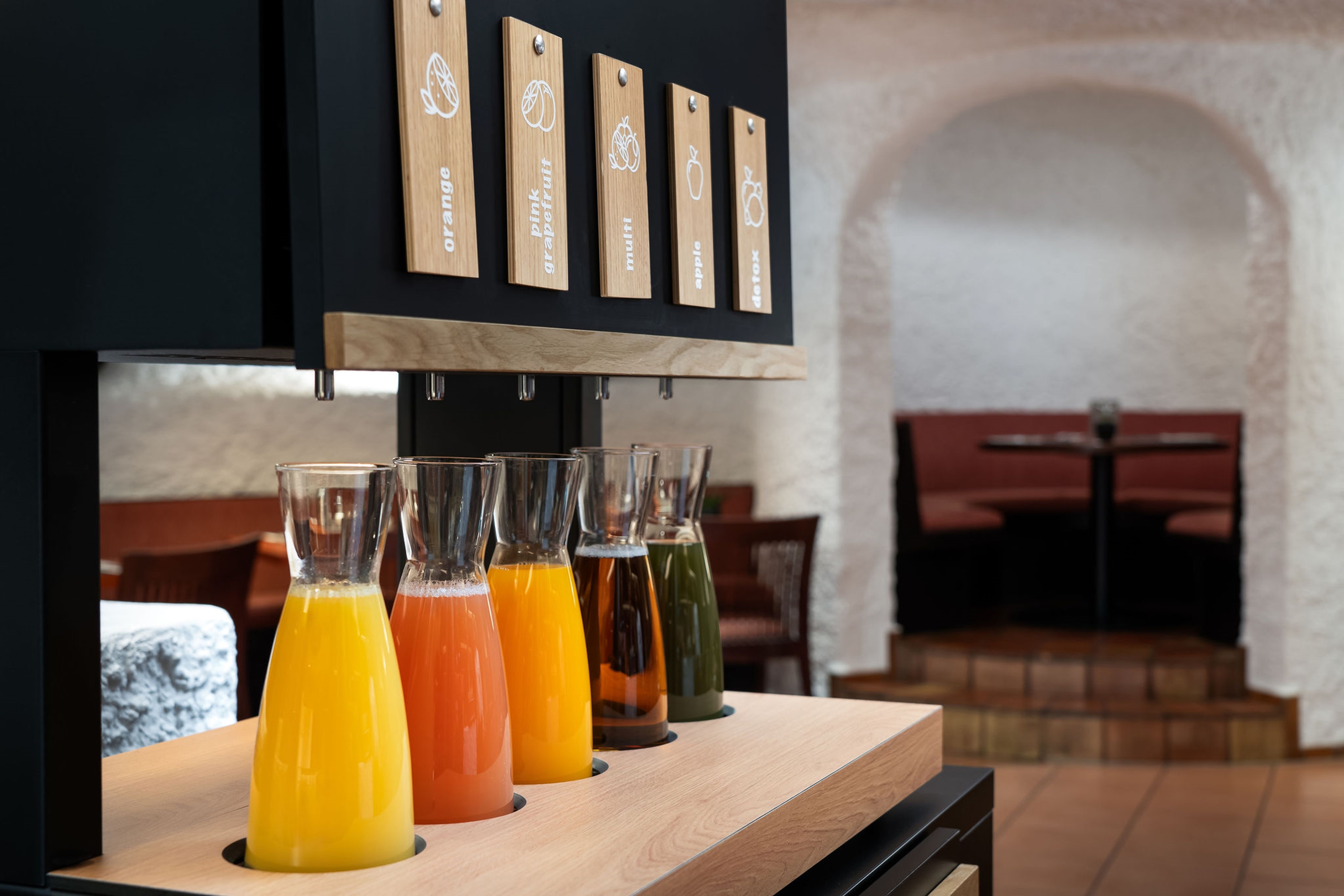 elaya Hotel Stuttgart Ludwigsburg, Trademark by Wyndham restaurant in Korntal-Munchingen, Other than US/Canada